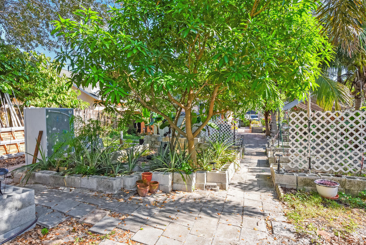 LAKE WORTH TOWN OF Lake Worth: Tropical Ridge - Residential
