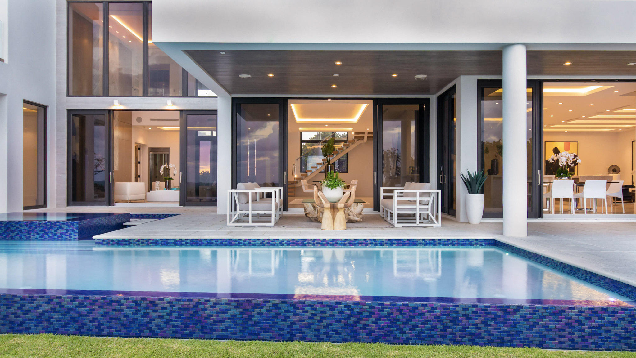 HILLSBORO MILE - Residential