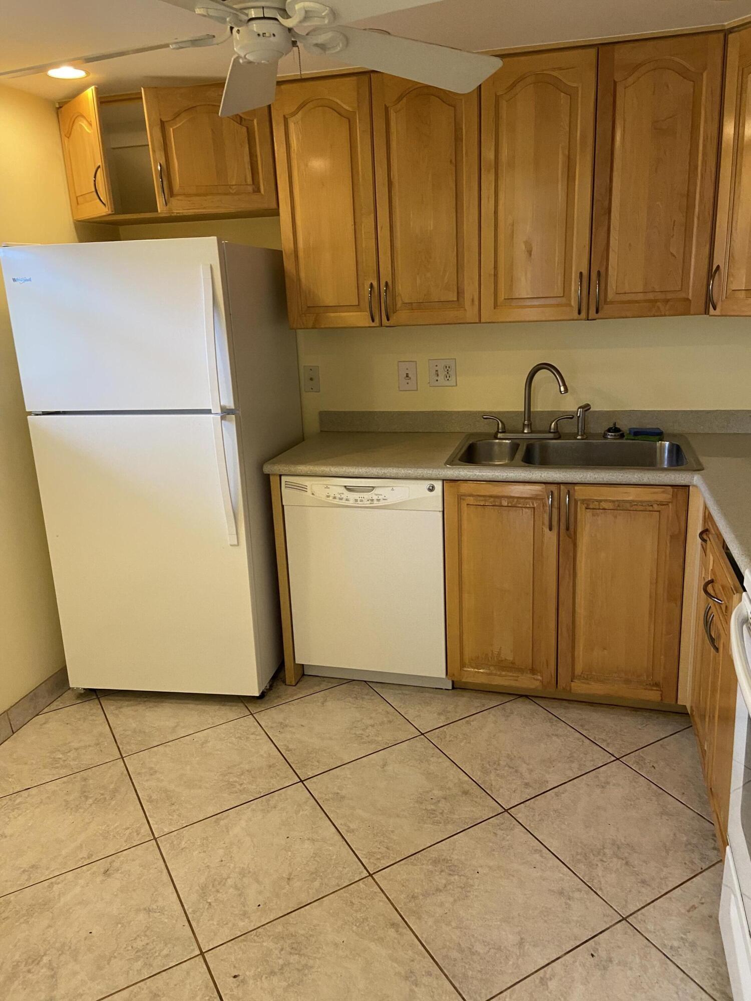 HOLIDAY SPRINGS VILLAGE 2 CONDO - Residential