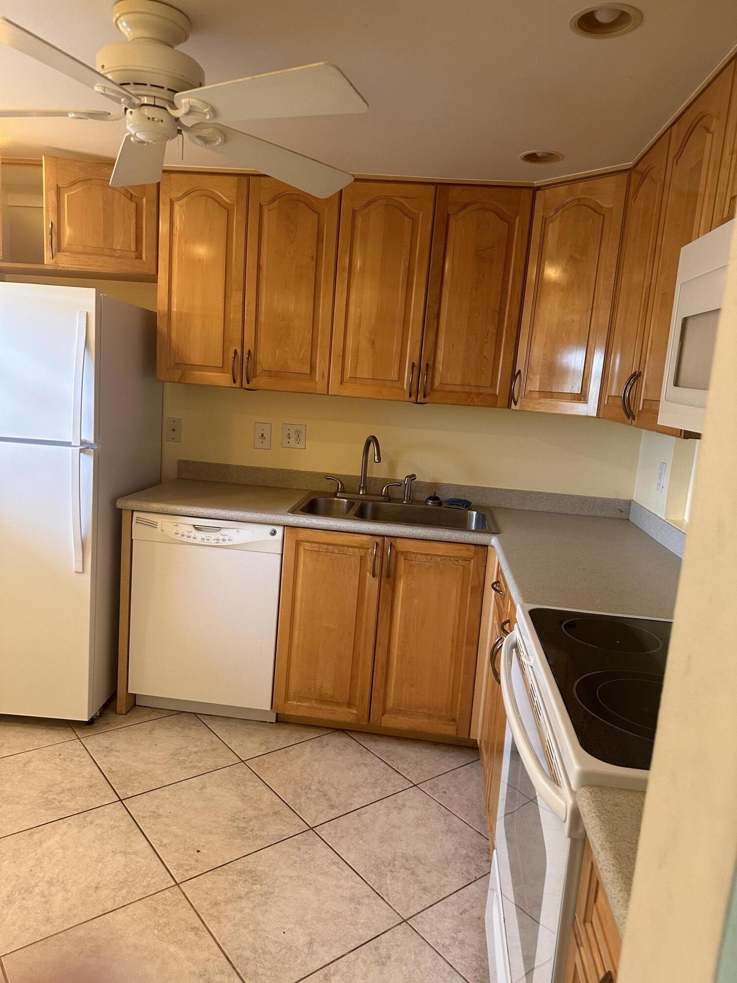 HOLIDAY SPRINGS VILLAGE 2 CONDO - Residential