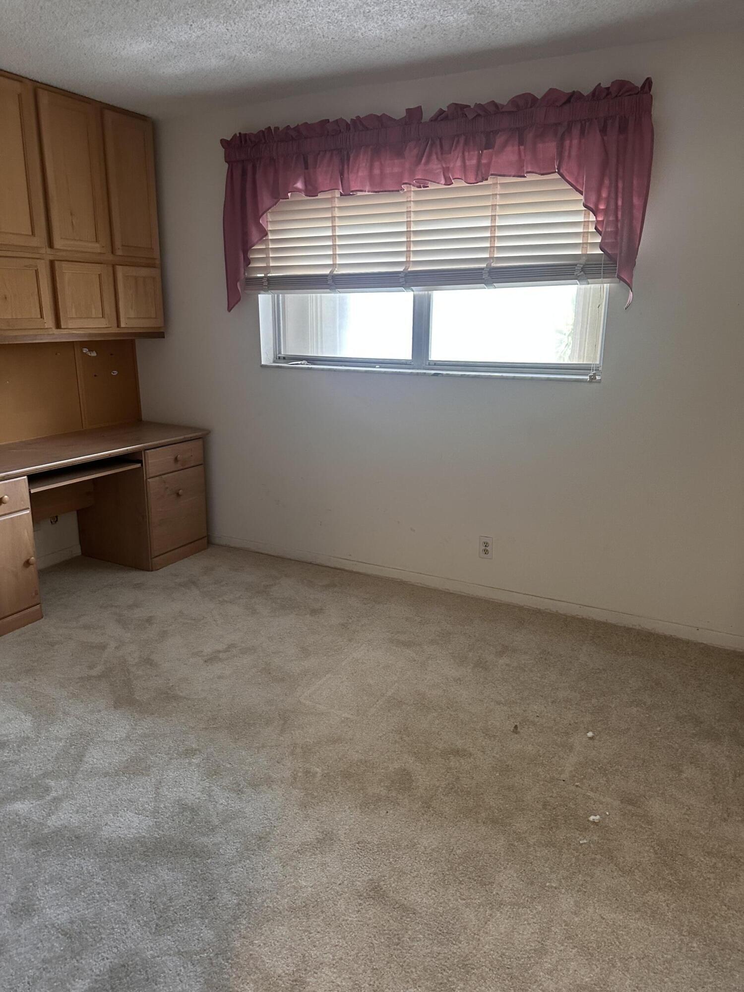 HOLIDAY SPRINGS VILLAGE 2 CONDO - Residential