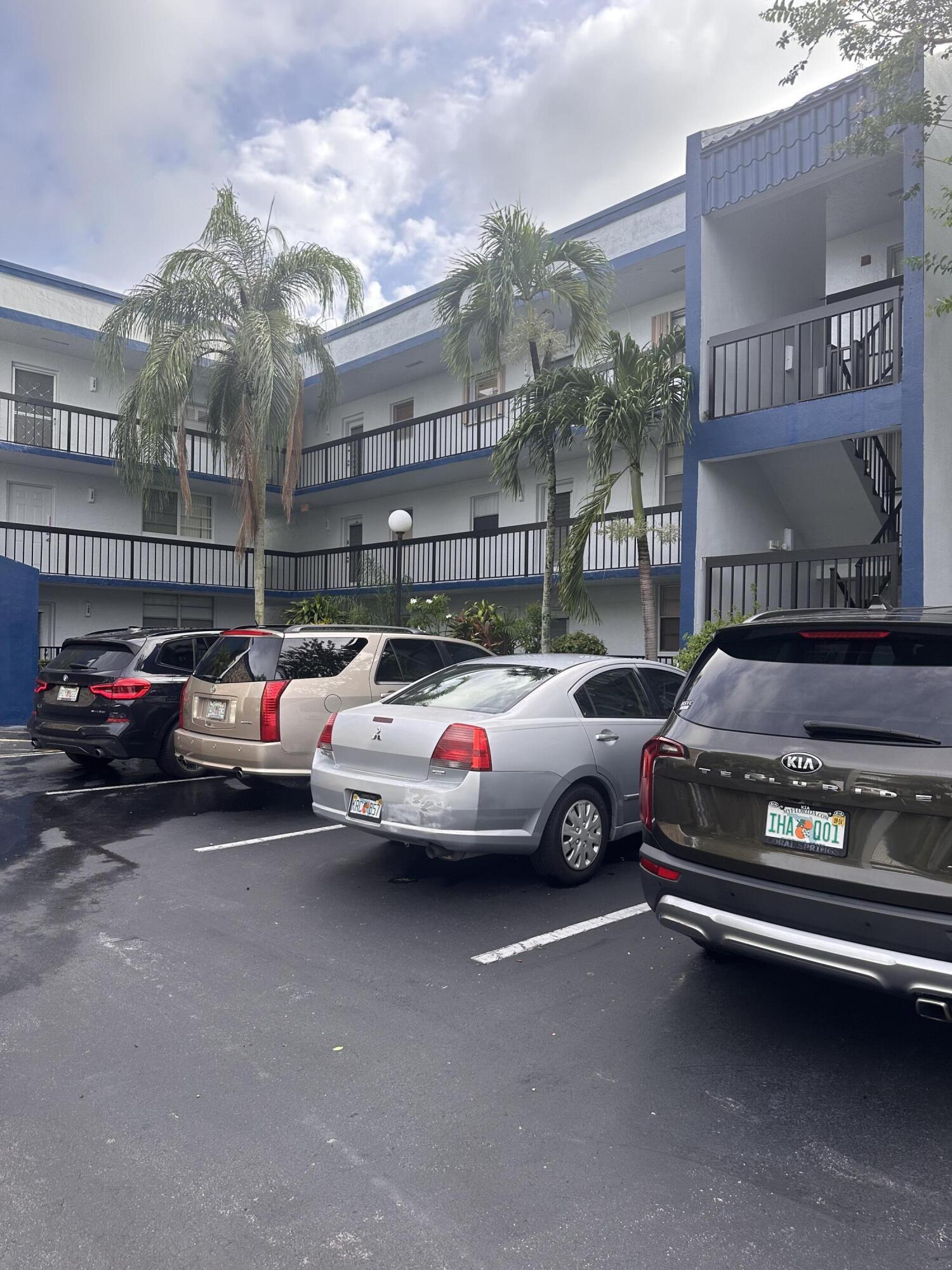 HOLIDAY SPRINGS VILLAGE 2 CONDO - Residential