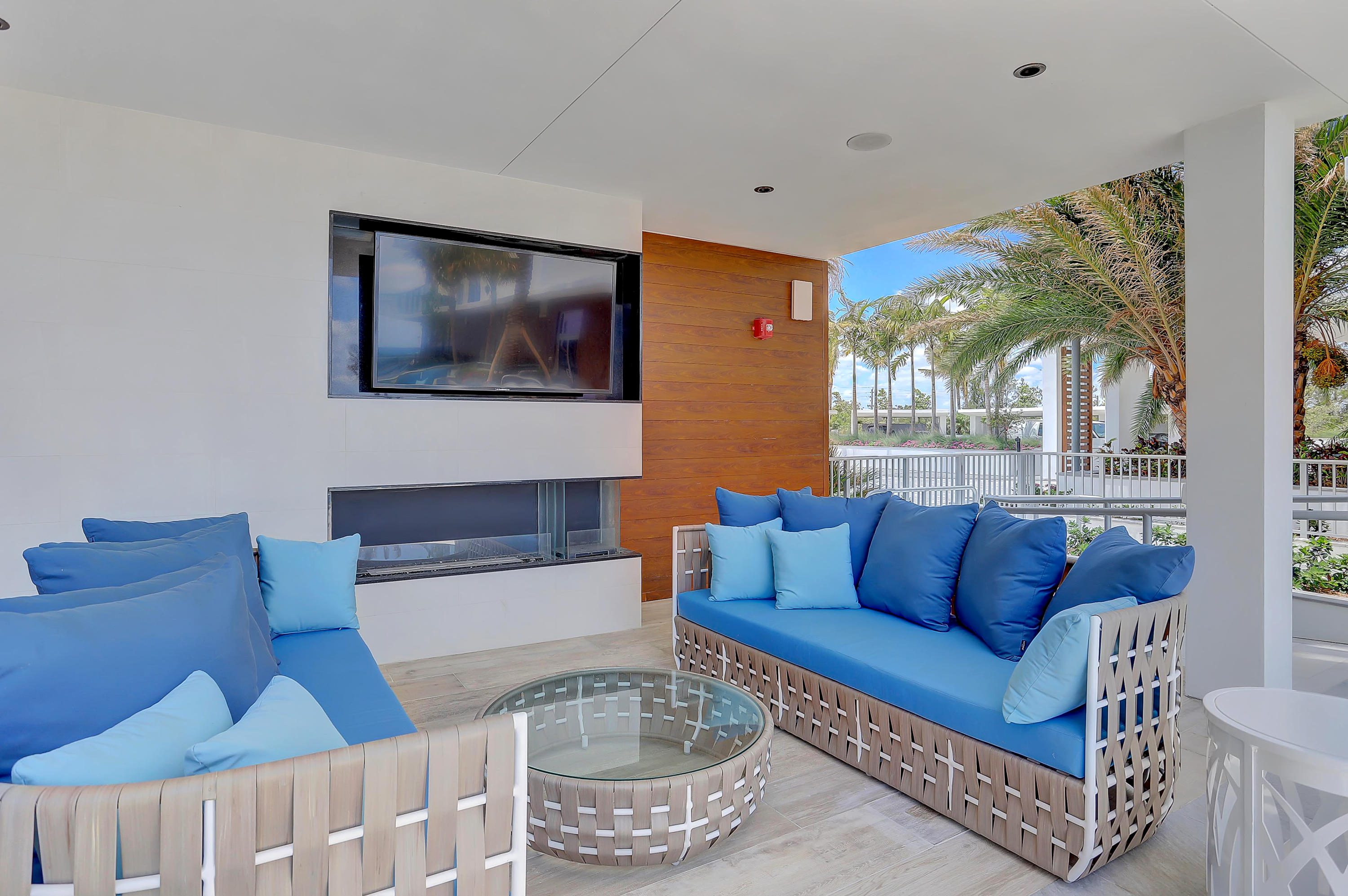 5000 NORTH OCEAN CONDO - Residential