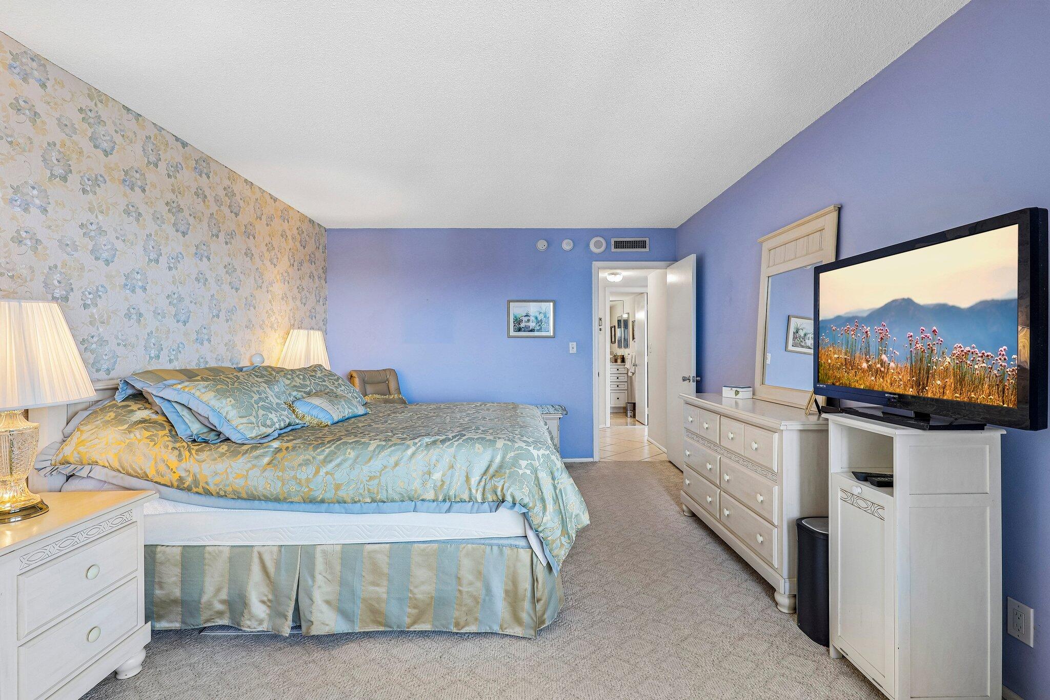 CLARIDGE CONDO - Residential