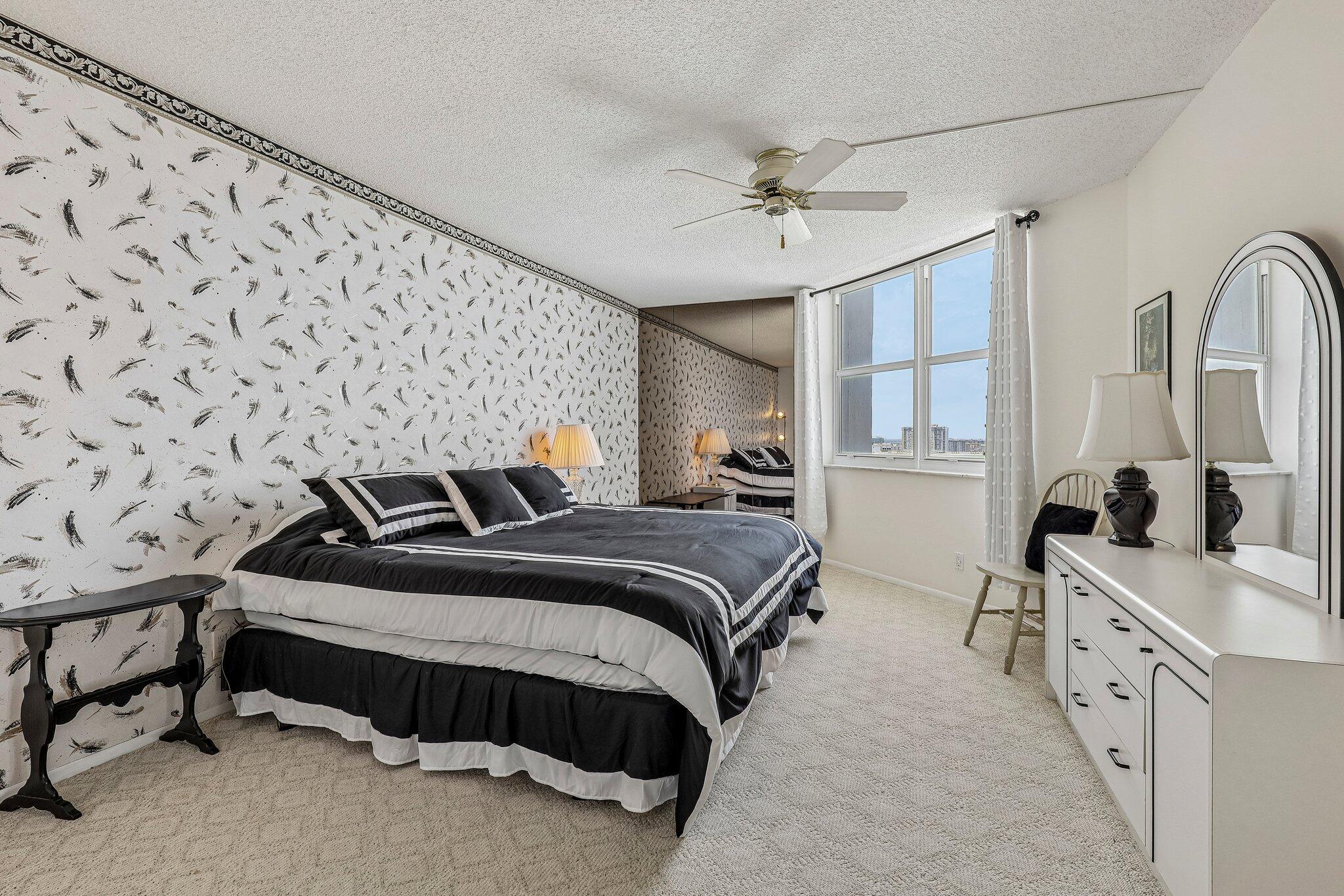 CLARIDGE CONDO - Residential