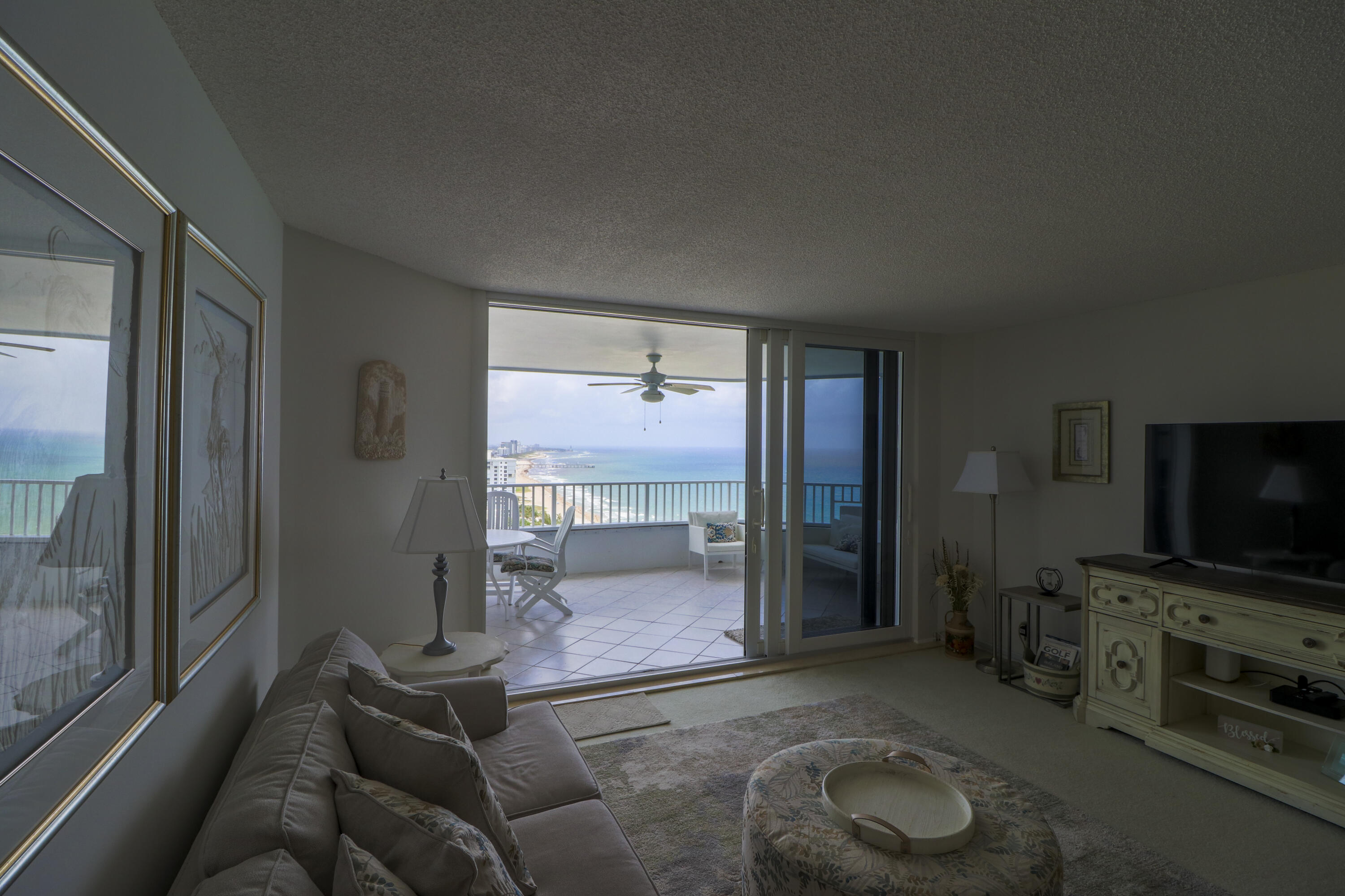 CLARIDGE CONDO - Residential