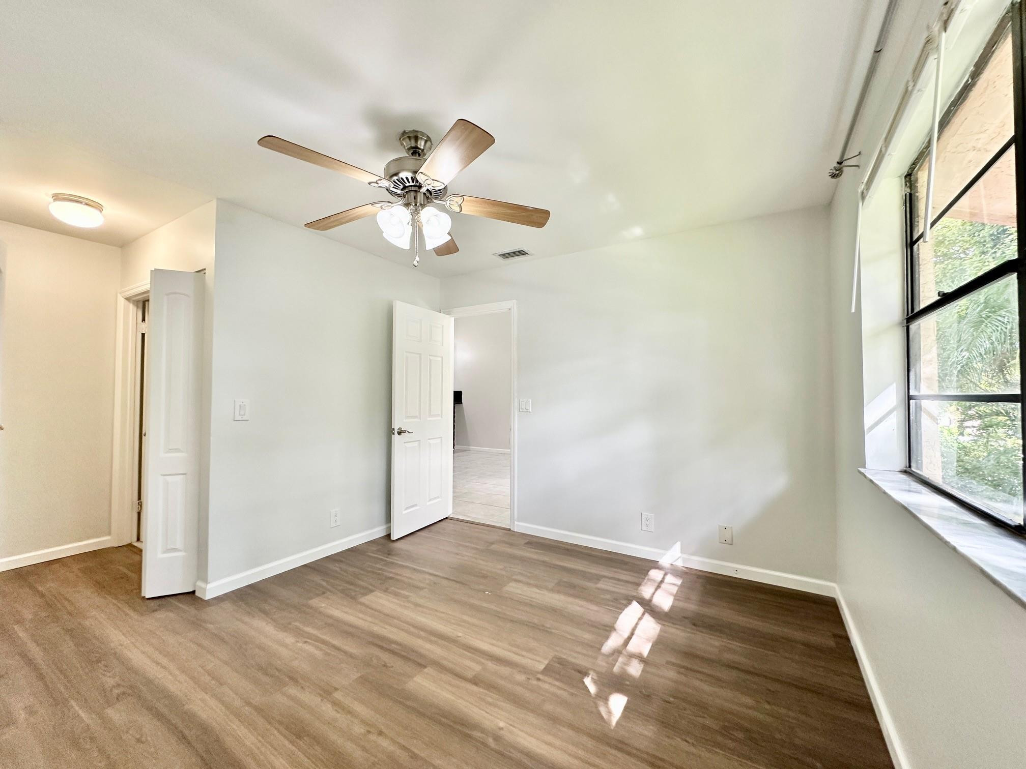 RAMBLEWOOD PLACE CONDO - Residential