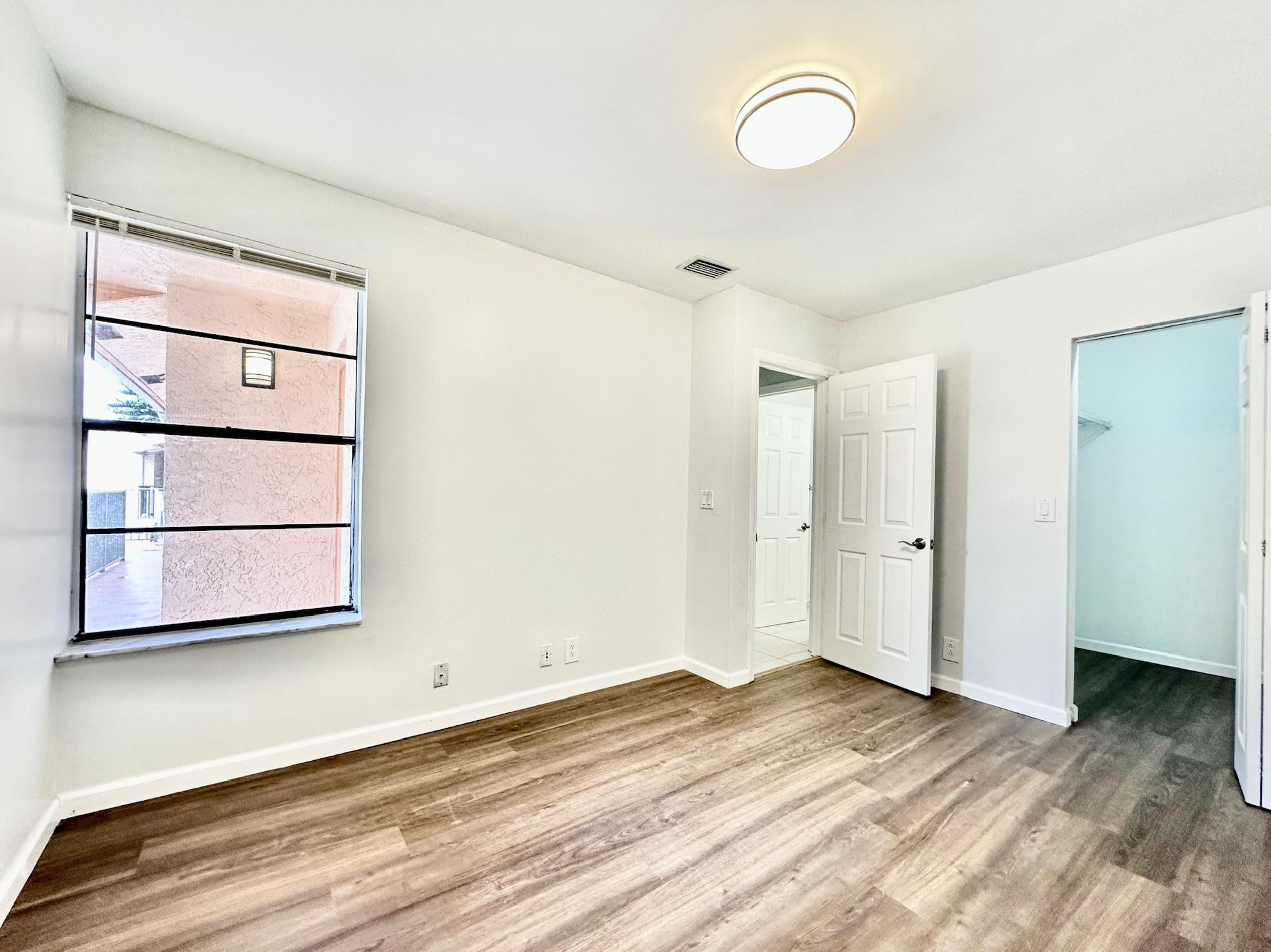 RAMBLEWOOD PLACE CONDO - Residential