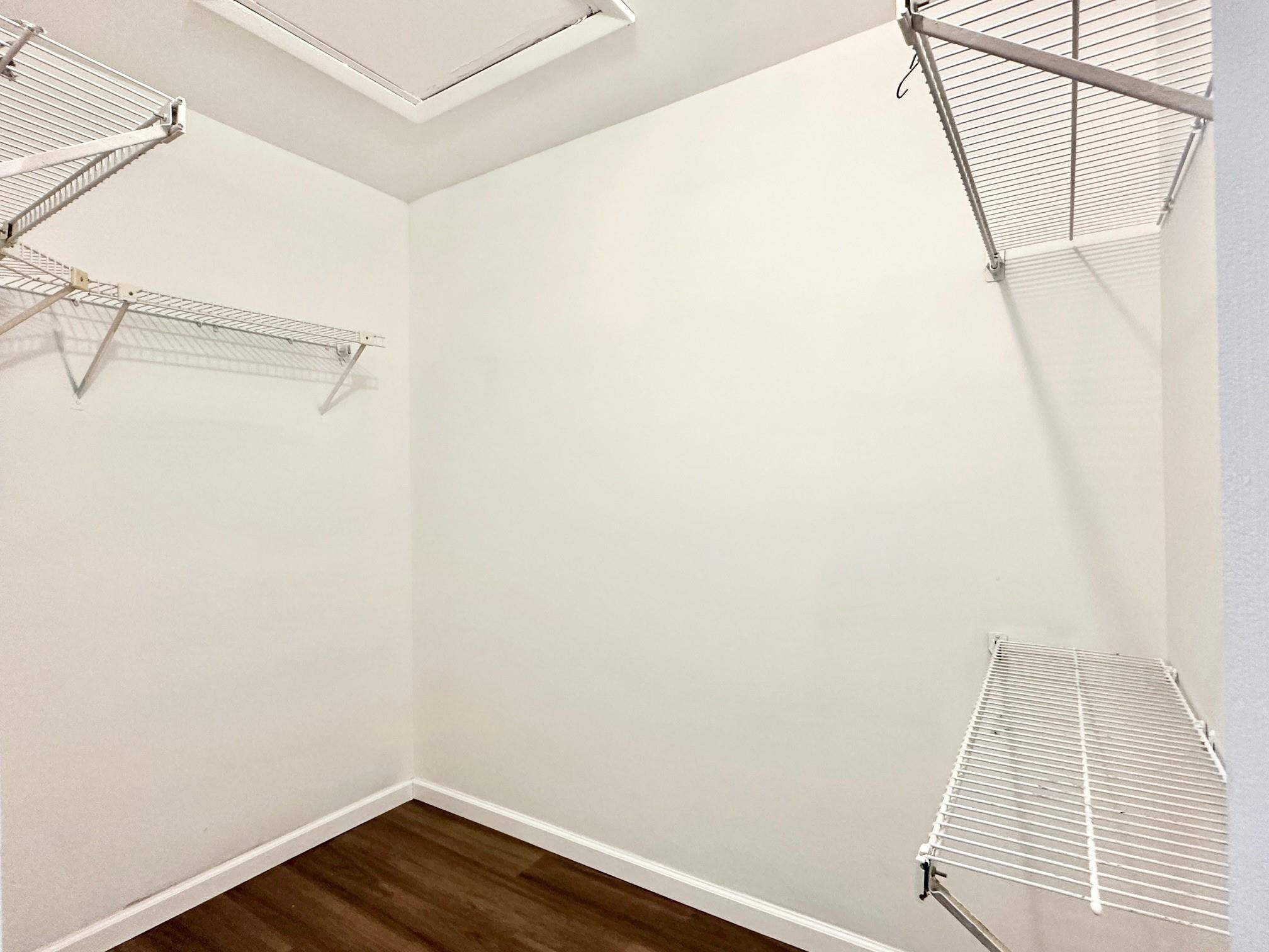 RAMBLEWOOD PLACE CONDO - Residential
