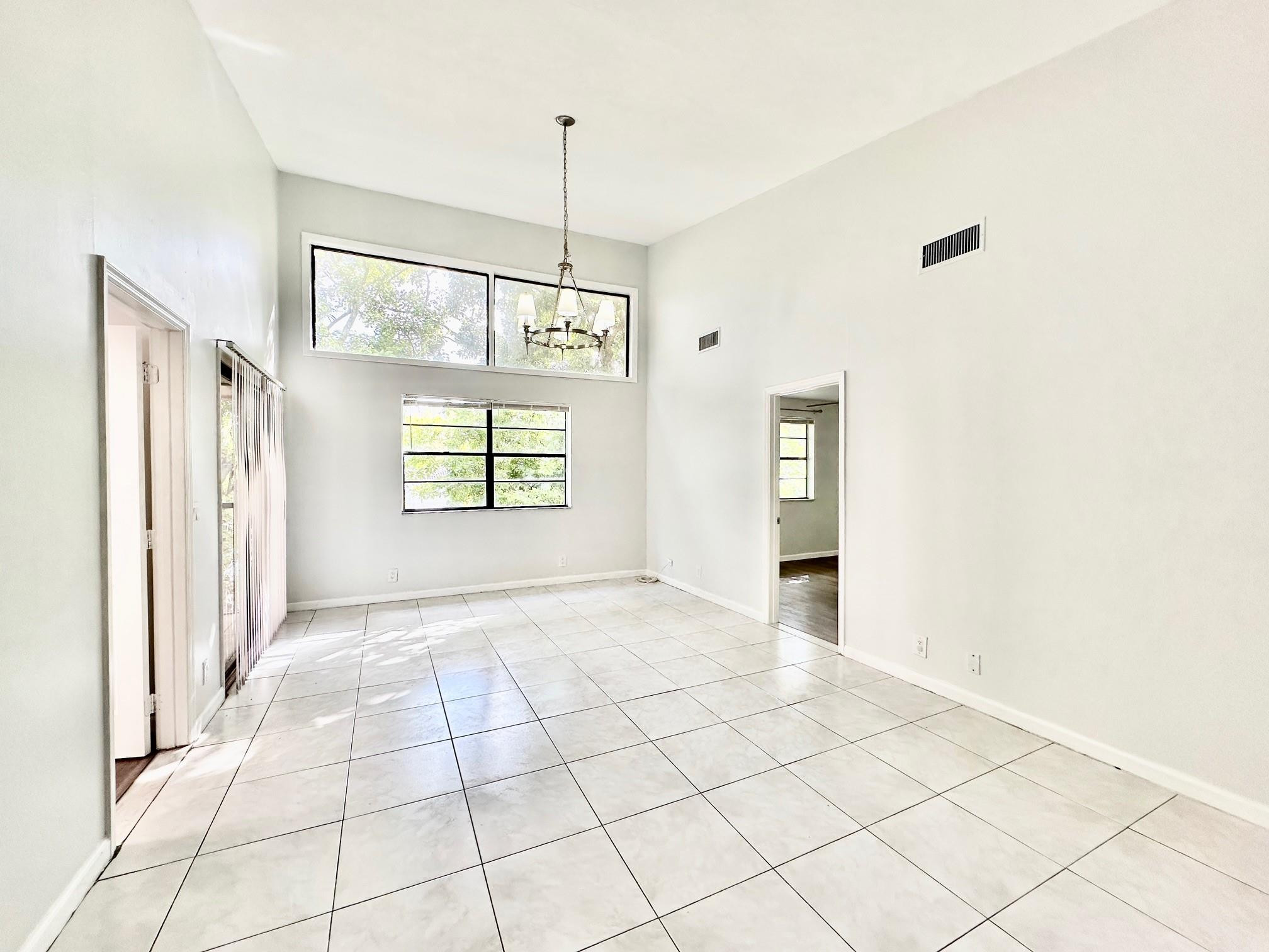 RAMBLEWOOD PLACE CONDO - Residential