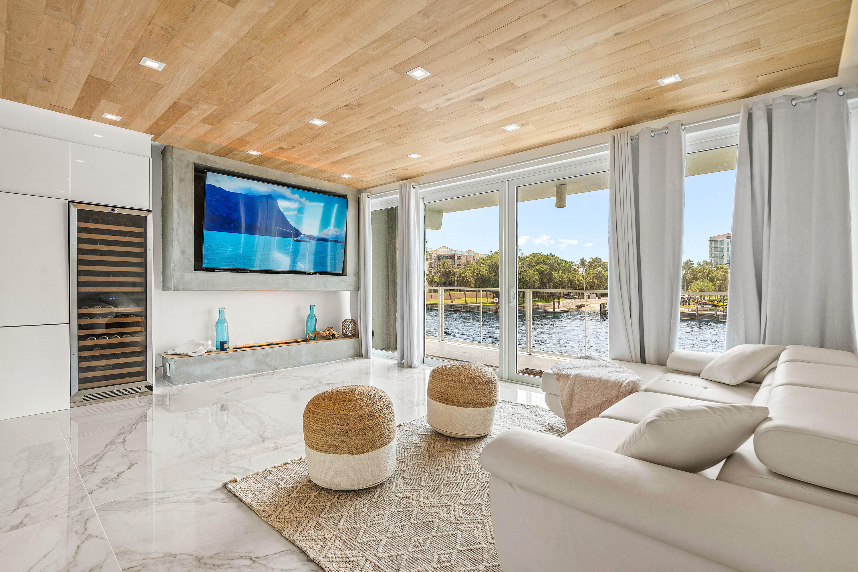 INTRACOASTAL CONDO - Residential