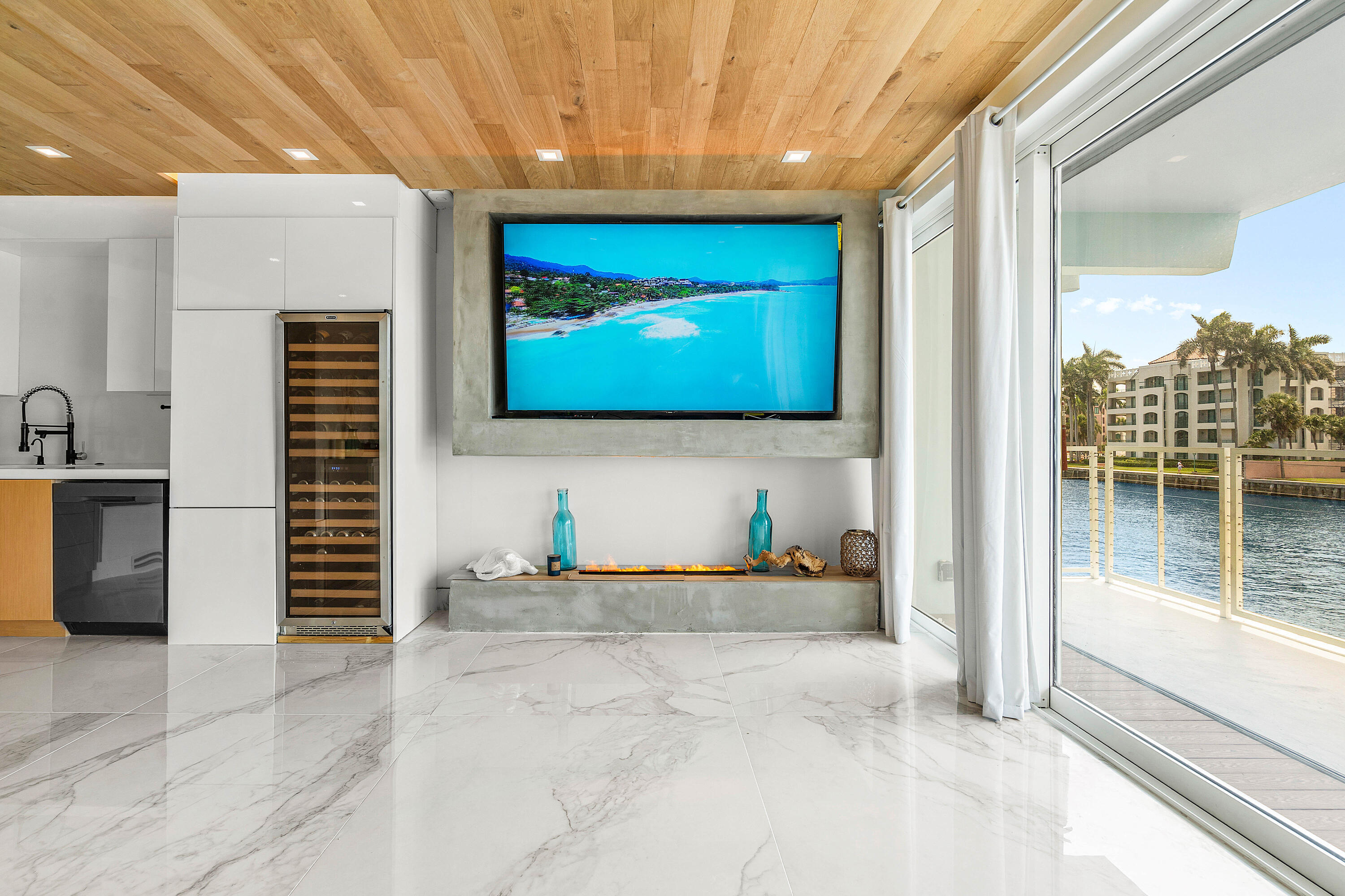 INTRACOASTAL CONDO - Residential