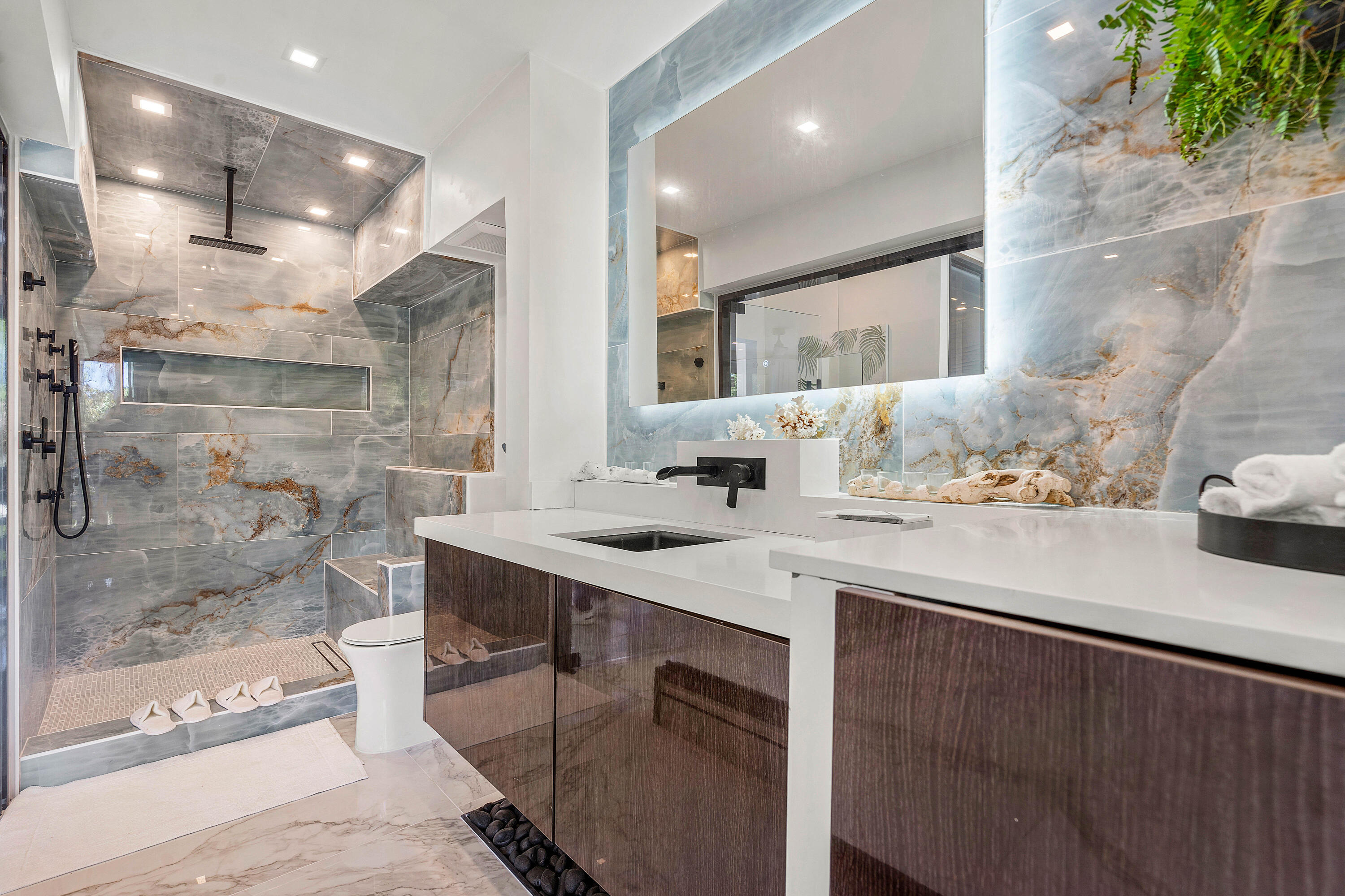 INTRACOASTAL CONDO - Residential