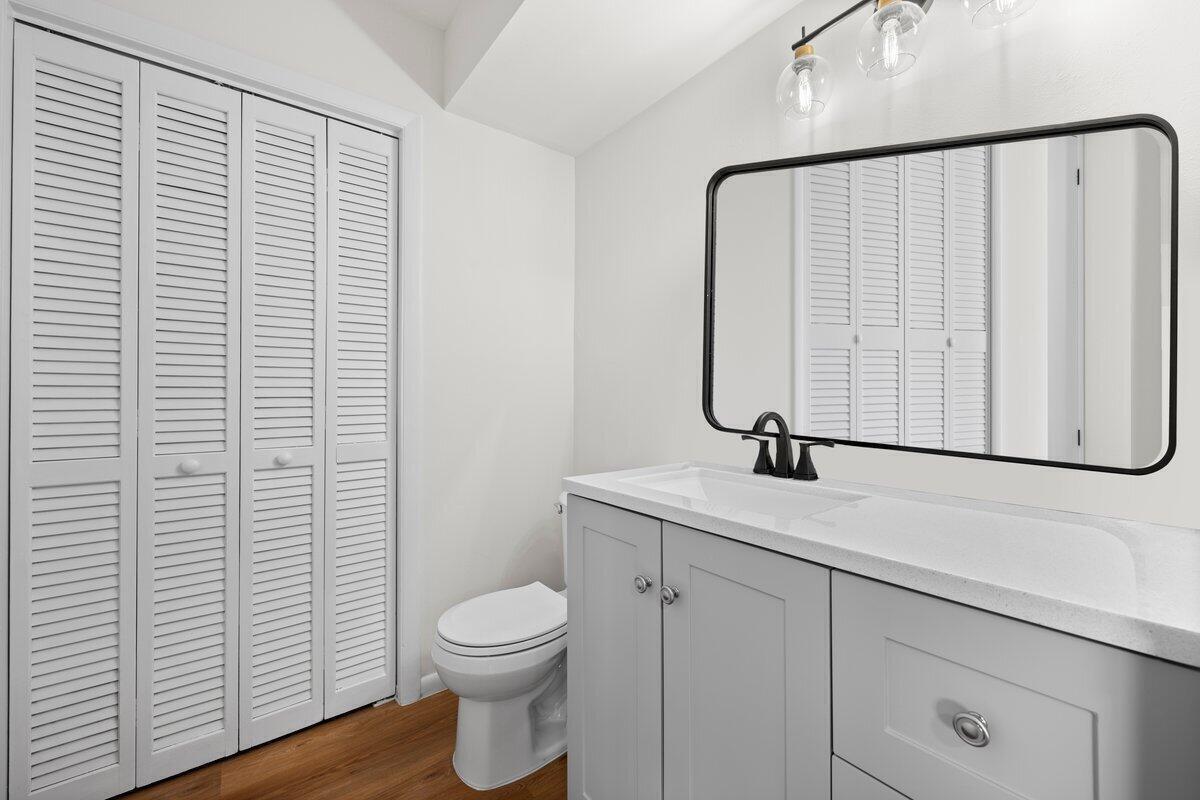 POND RIDGE VILLAS EAST CONDO - Residential