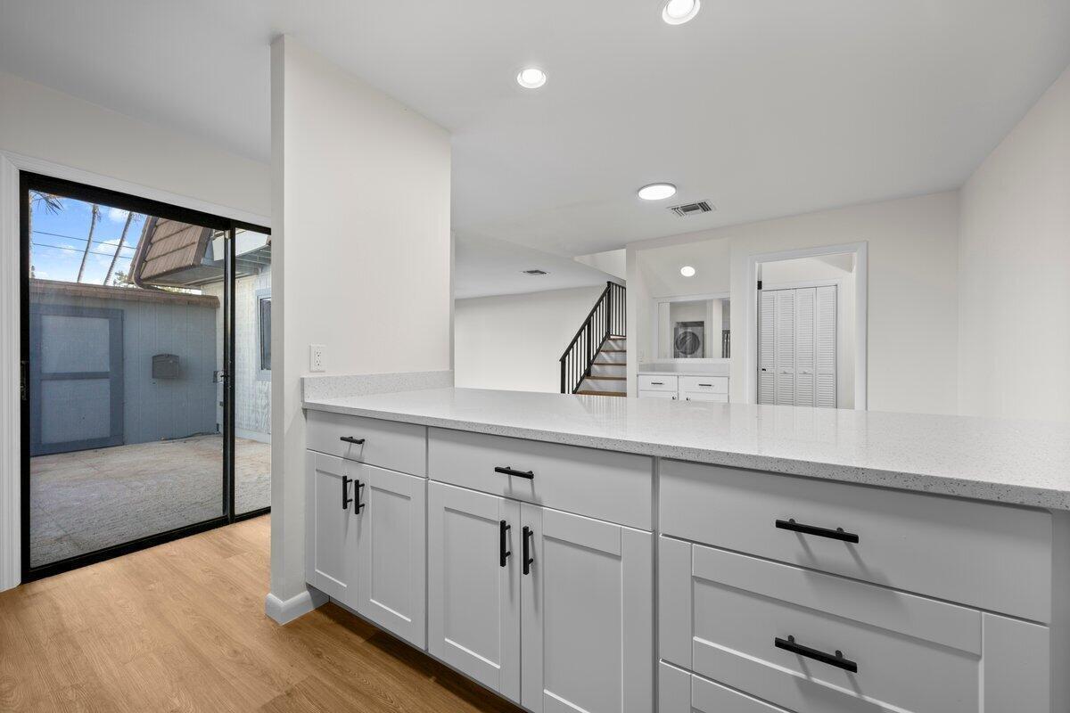 POND RIDGE VILLAS EAST CONDO - Residential