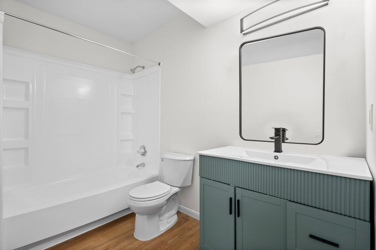 POND RIDGE VILLAS EAST CONDO - Residential