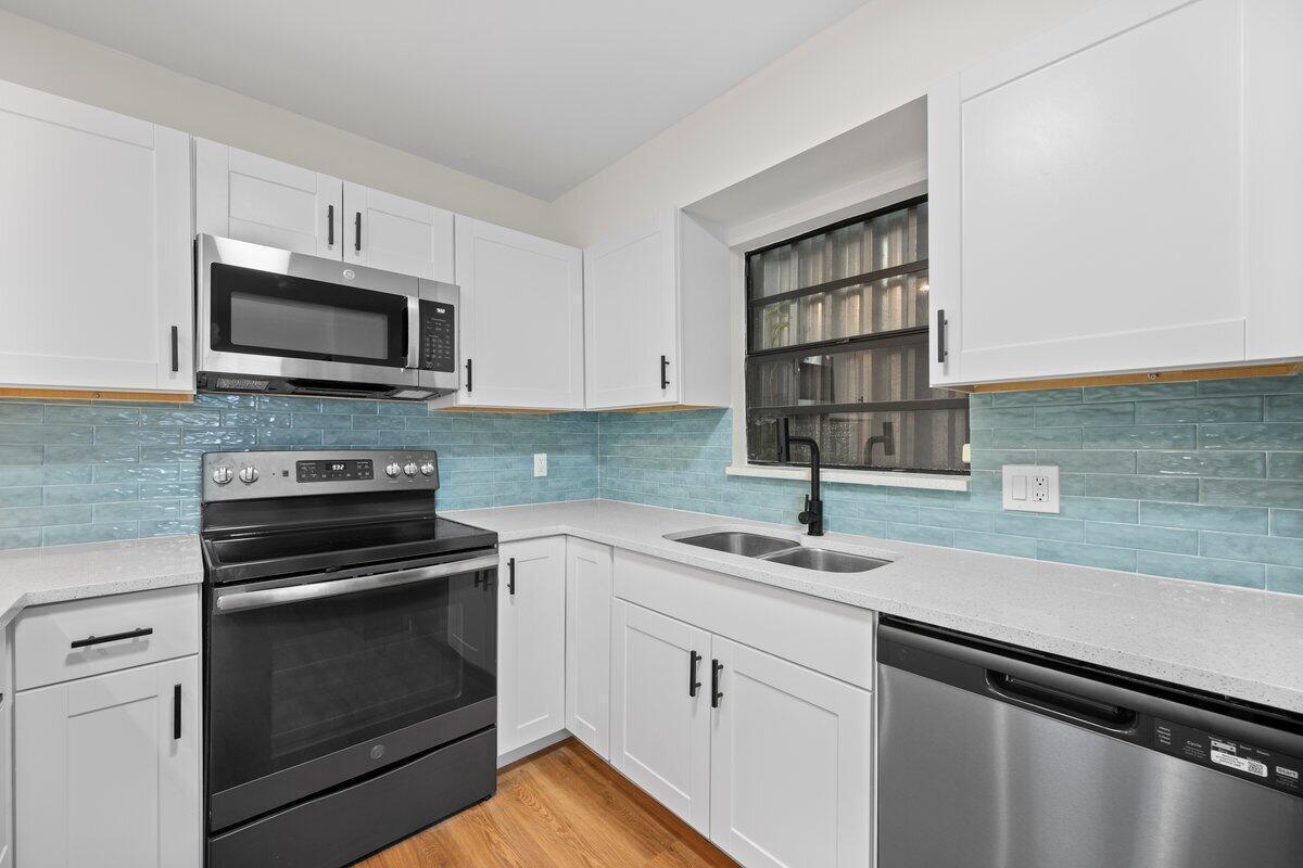 POND RIDGE VILLAS EAST CONDO - Residential