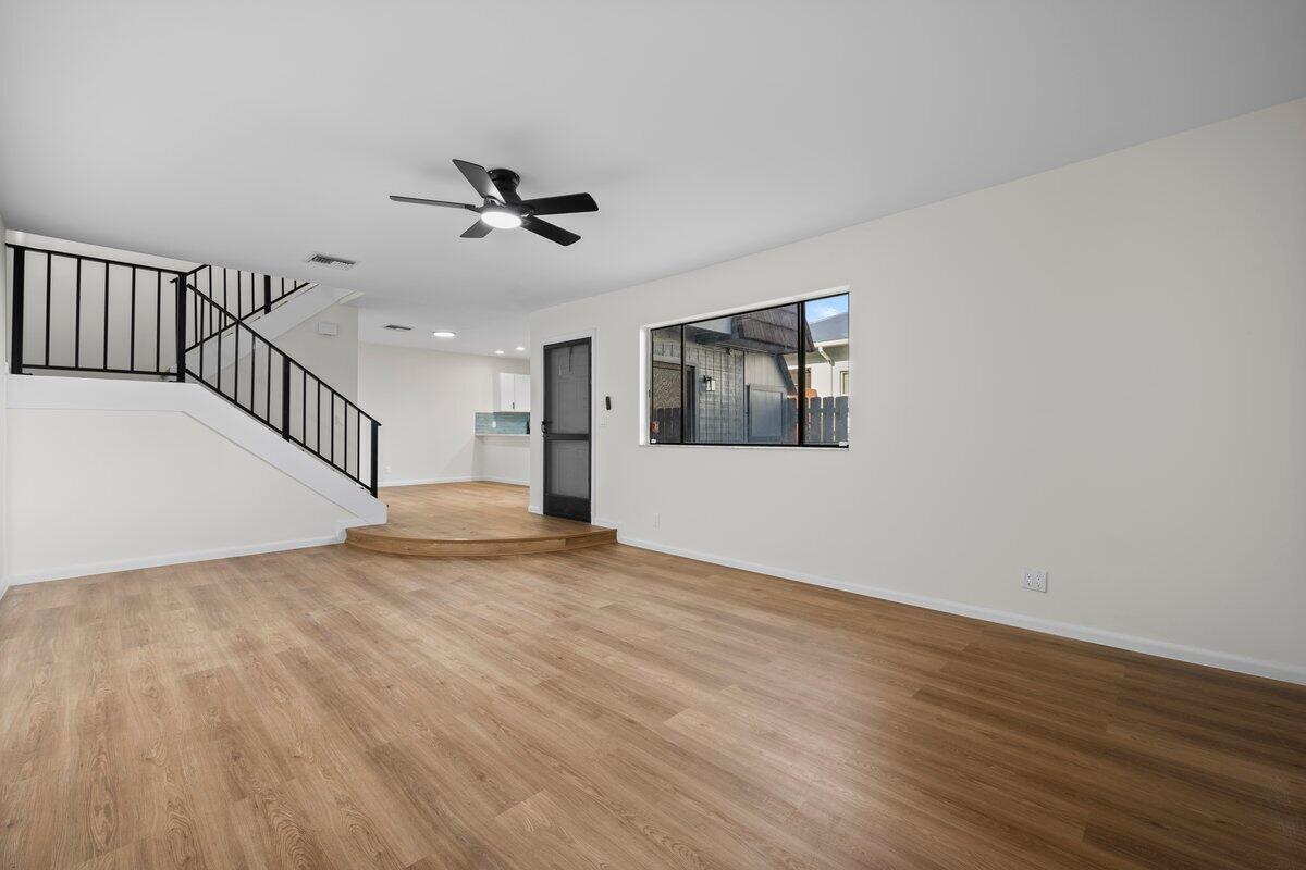 POND RIDGE VILLAS EAST CONDO - Residential