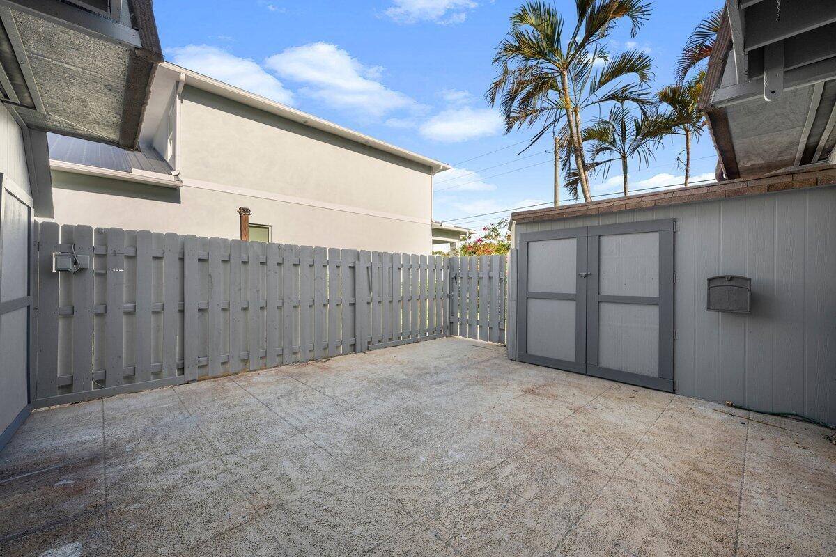 POND RIDGE VILLAS EAST CONDO - Residential