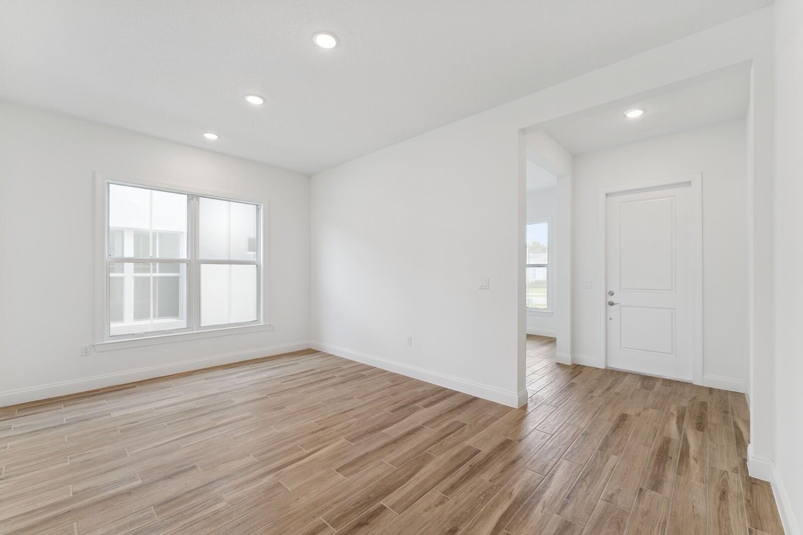SALERNO RESERVE AT SHOWCASE PUD - Residential
