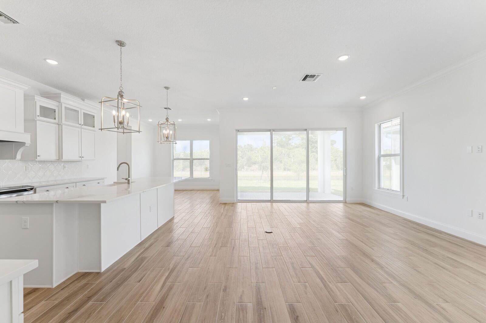 SALERNO RESERVE AT SHOWCASE PUD - Residential