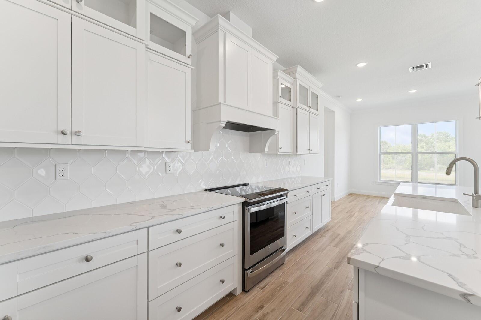 SALERNO RESERVE AT SHOWCASE PUD - Residential