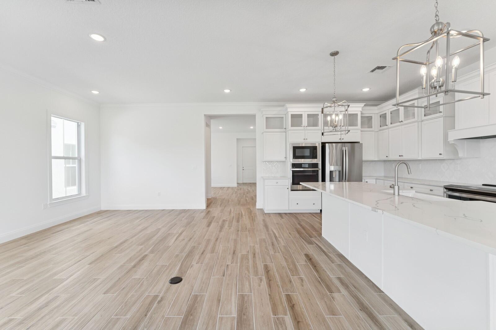 SALERNO RESERVE AT SHOWCASE PUD - Residential