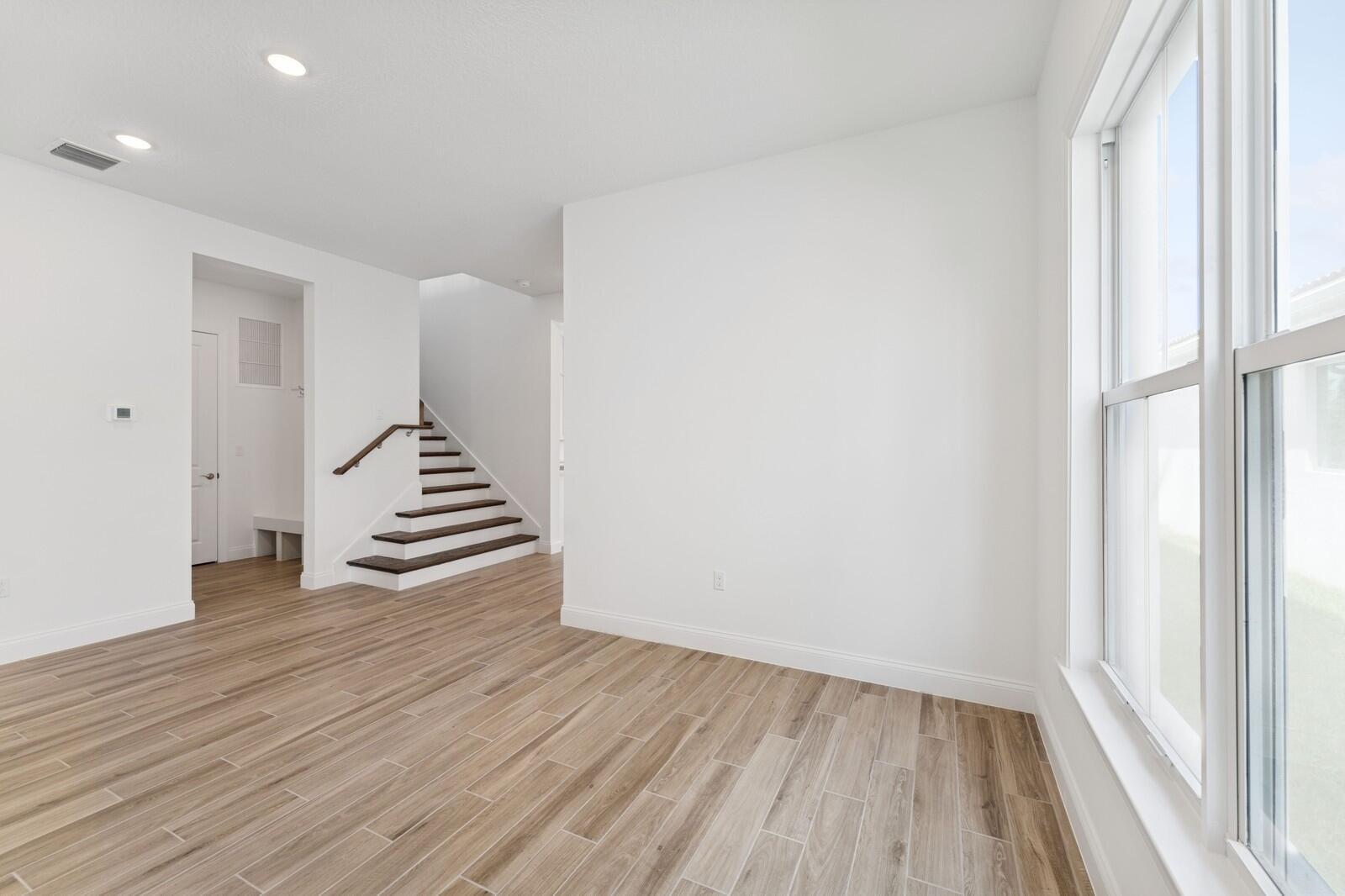 SALERNO RESERVE AT SHOWCASE PUD - Residential