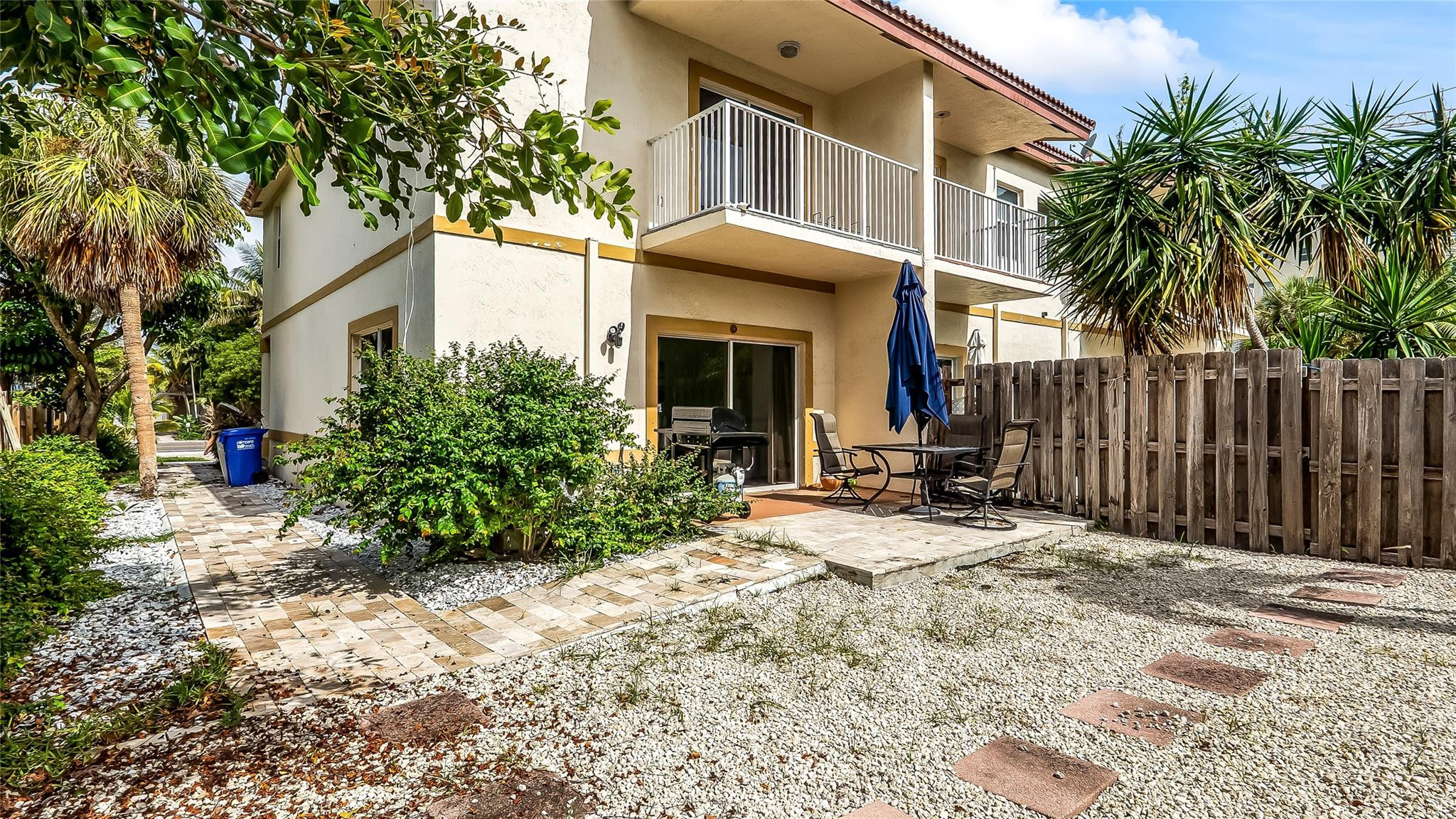 POMPANO BEACH BLOUNT BROS - Residential Lease