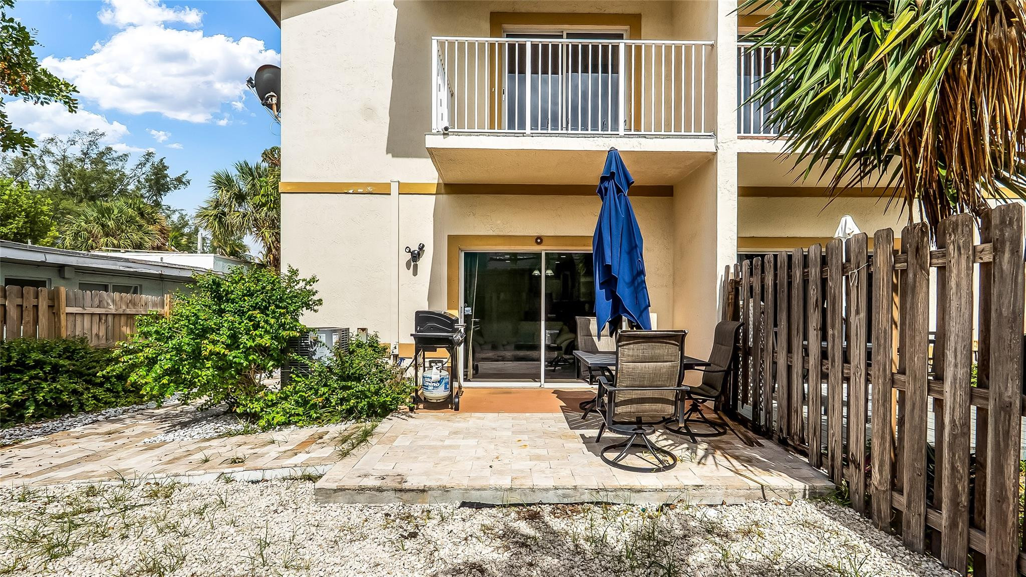 POMPANO BEACH BLOUNT BROS - Residential Lease
