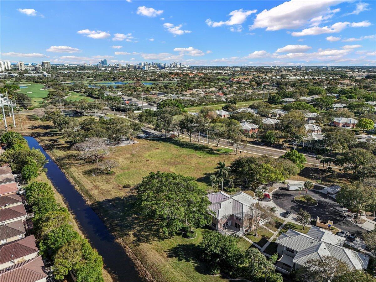 STAMFORD AT THE VILLAGES OF PALM BEACH L - Residential Lease