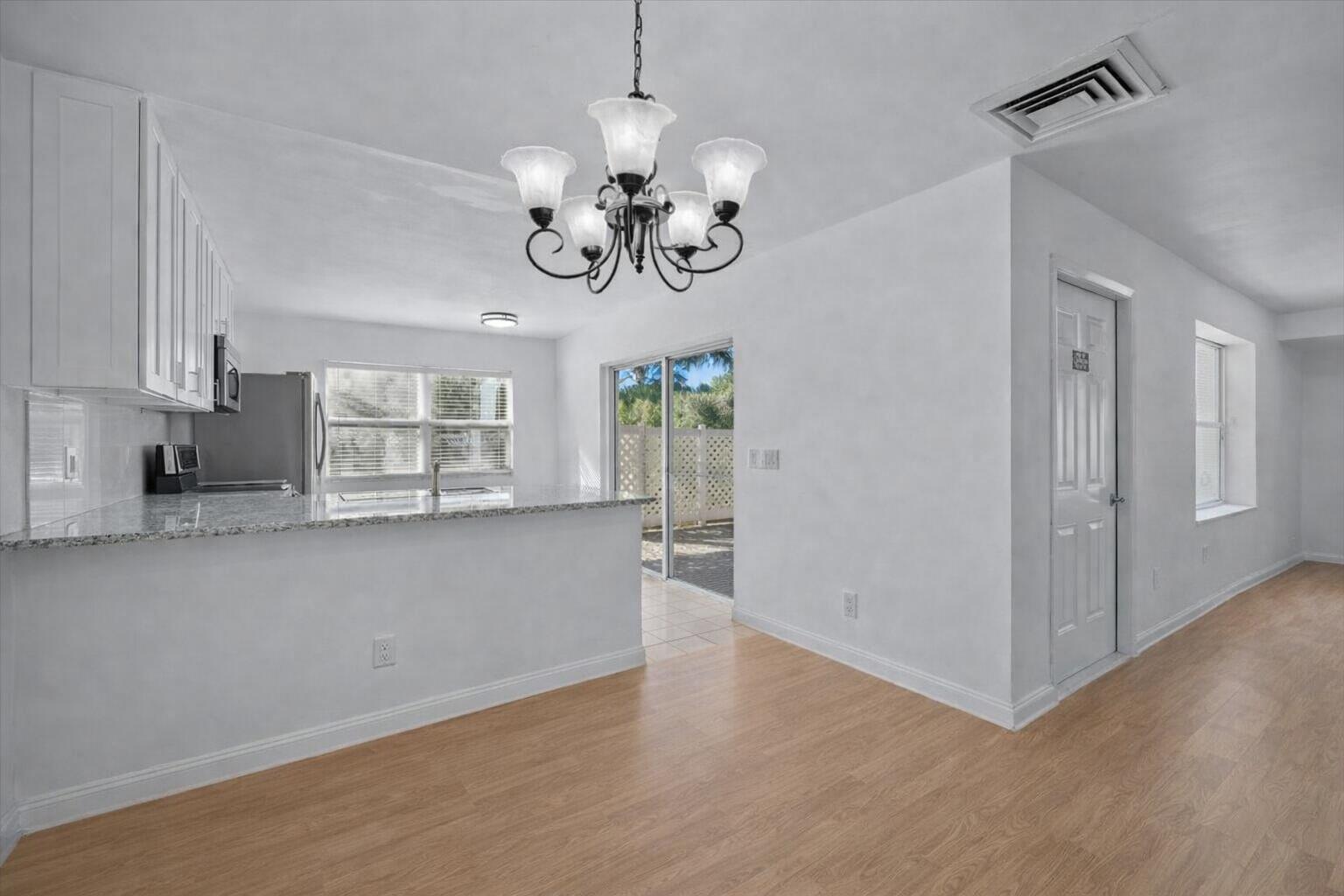 STAMFORD AT THE VILLAGES OF PALM BEACH L - Residential Lease