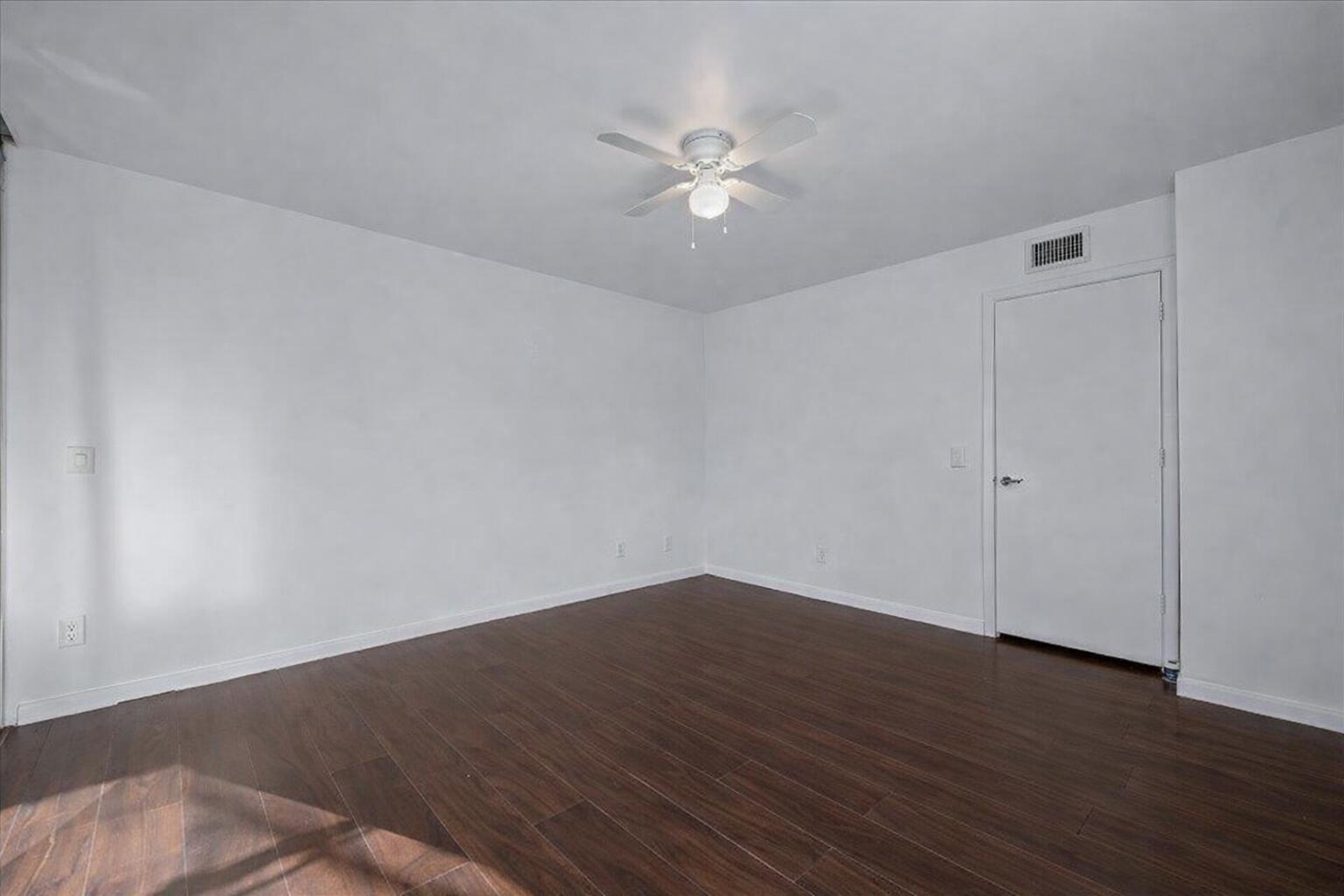STAMFORD AT THE VILLAGES OF PALM BEACH L - Residential Lease
