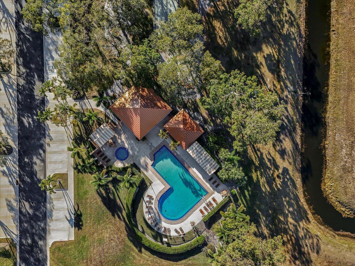 STAMFORD AT THE VILLAGES OF PALM BEACH L - Residential Lease