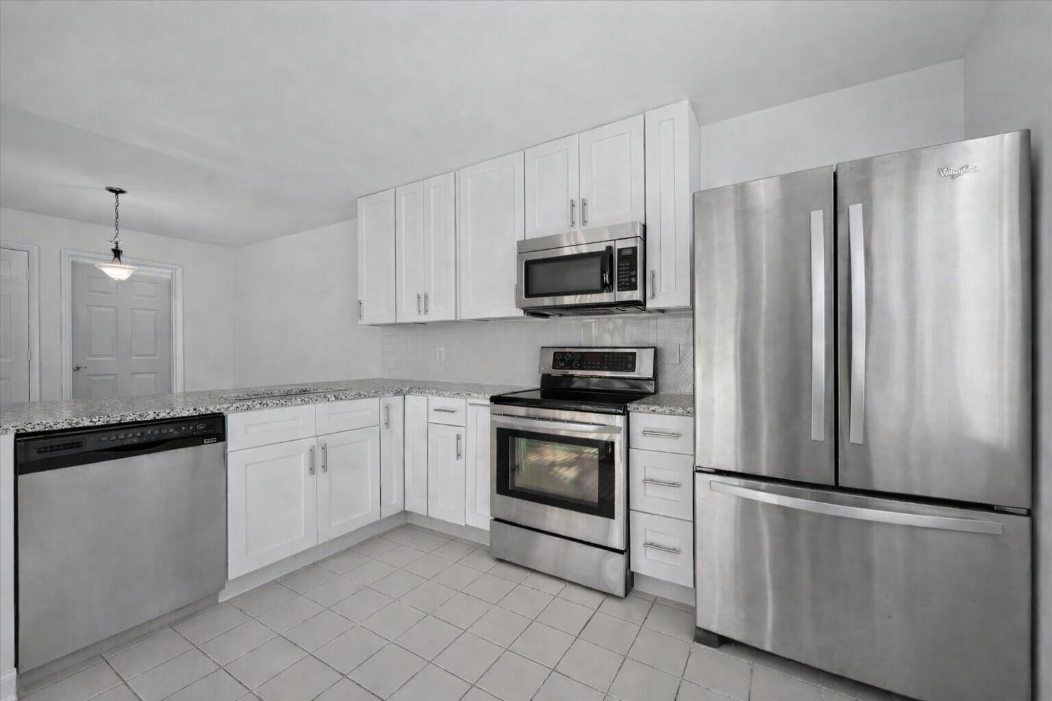 STAMFORD AT THE VILLAGES OF PALM BEACH L - Residential Lease