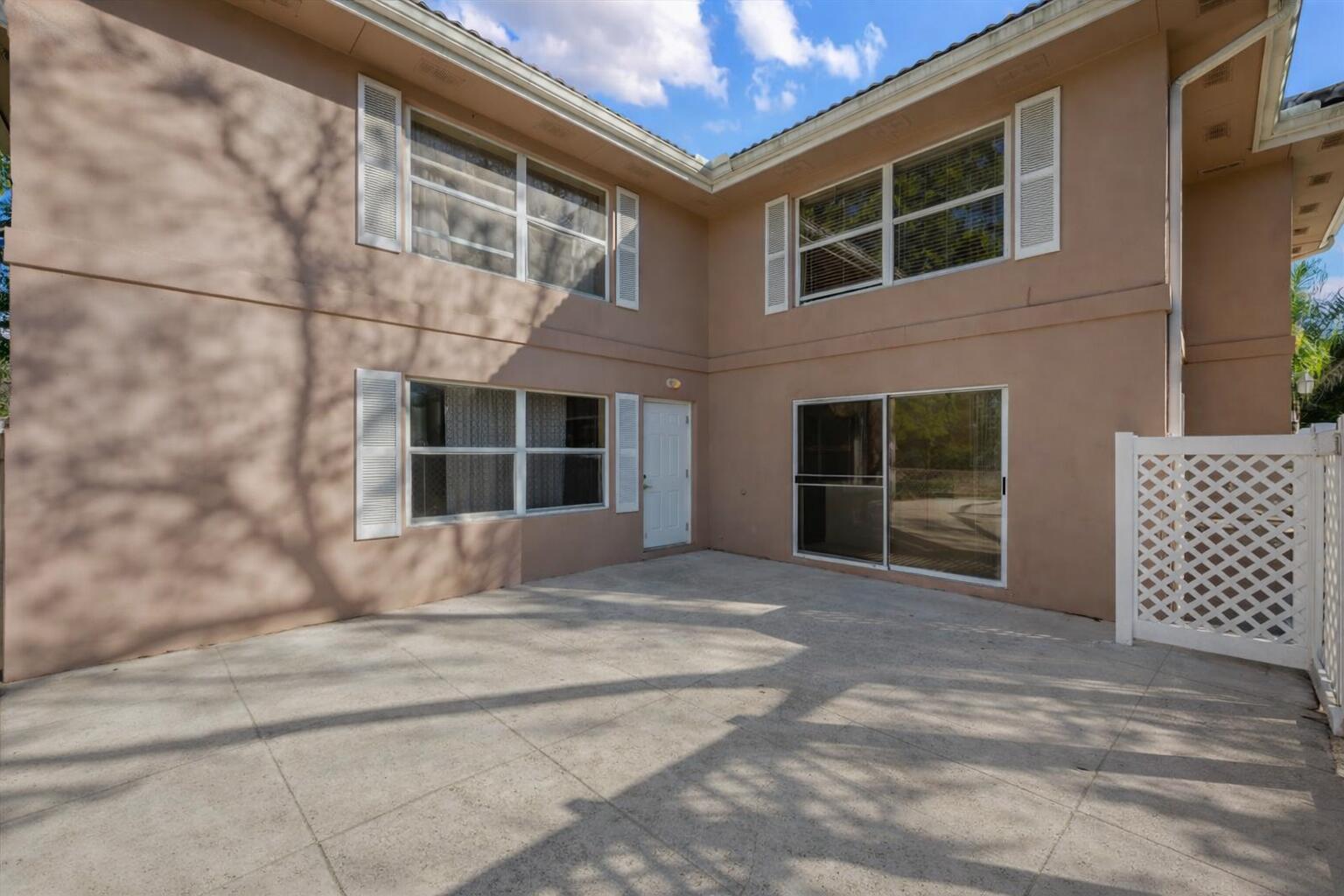 STAMFORD AT THE VILLAGES OF PALM BEACH L - Residential Lease