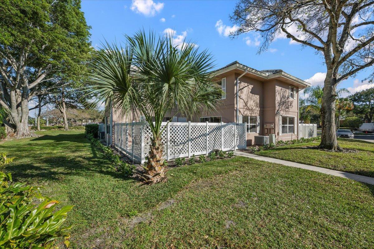 STAMFORD AT THE VILLAGES OF PALM BEACH L - Residential Lease