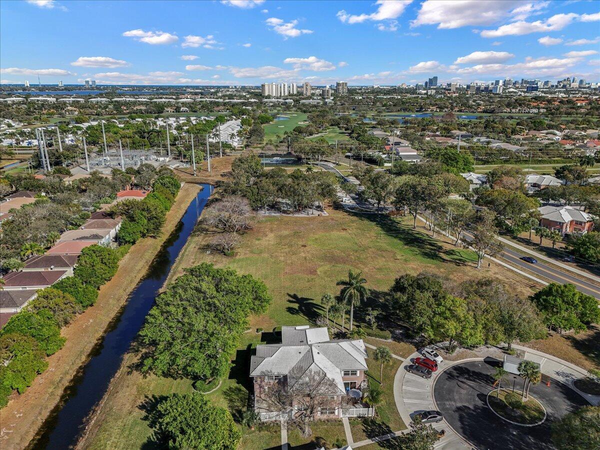 STAMFORD AT THE VILLAGES OF PALM BEACH L - Residential Lease