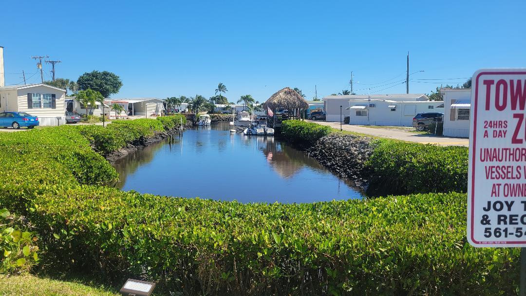 HYPOLUXO HARBOR CLUB CO-OP - Residential Lease