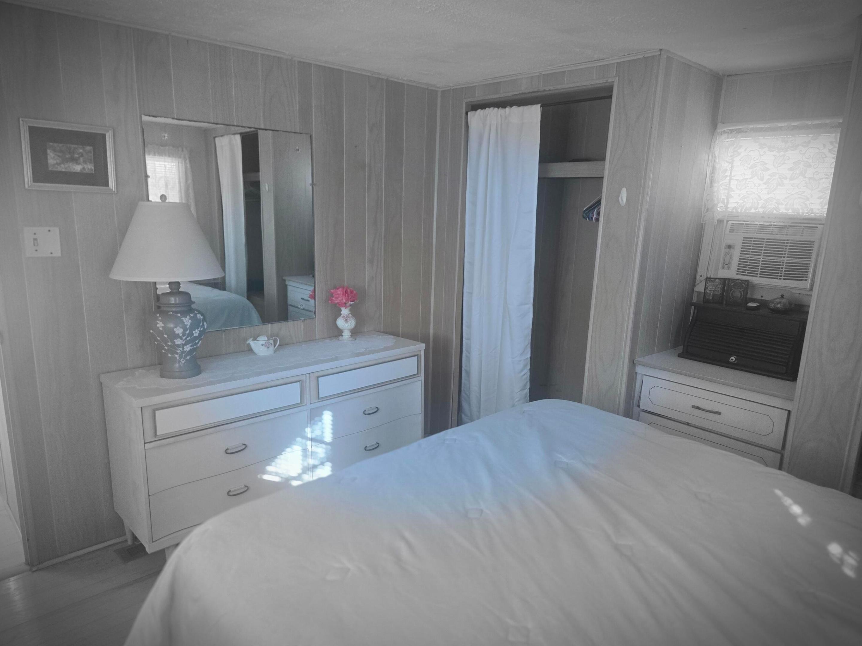 HYPOLUXO HARBOR CLUB CO-OP - Residential Lease