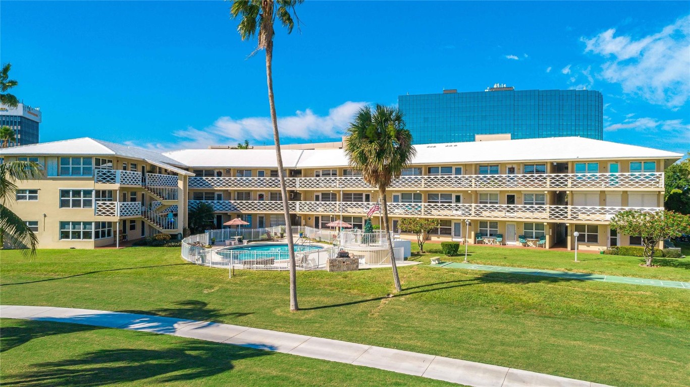 Country Club Terrace - Residential