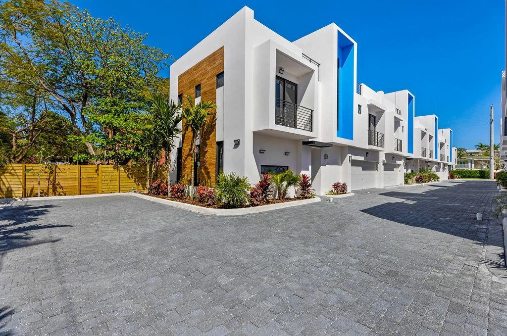 WILTON SPRINGS - Residential