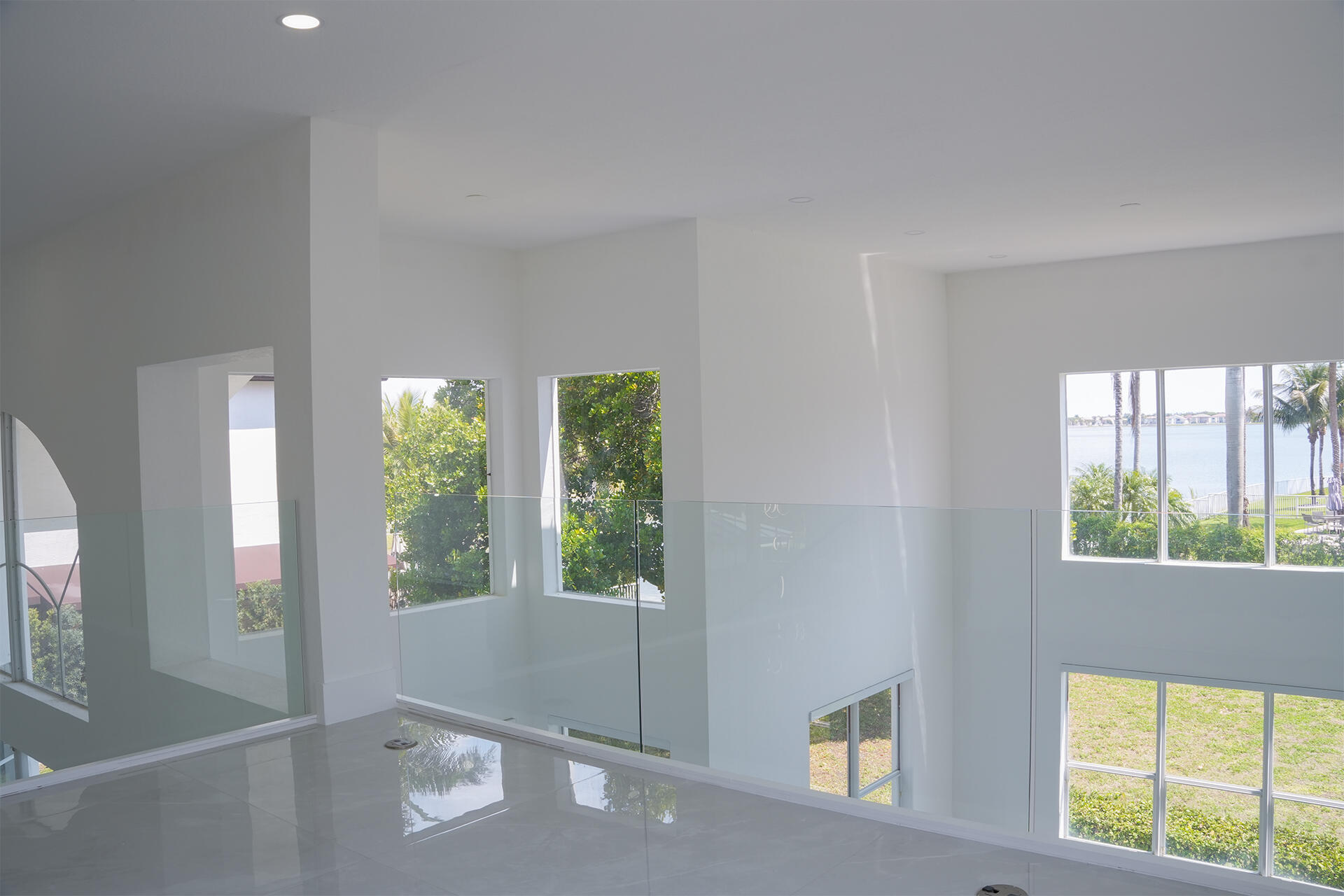 SUNSET LAKES PLAT THREE - Residential