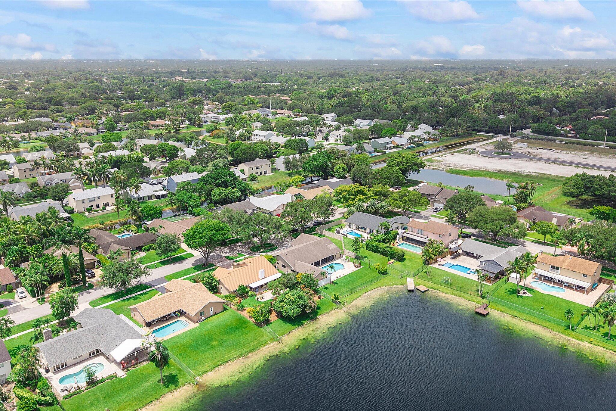 PINE LAKE - Residential
