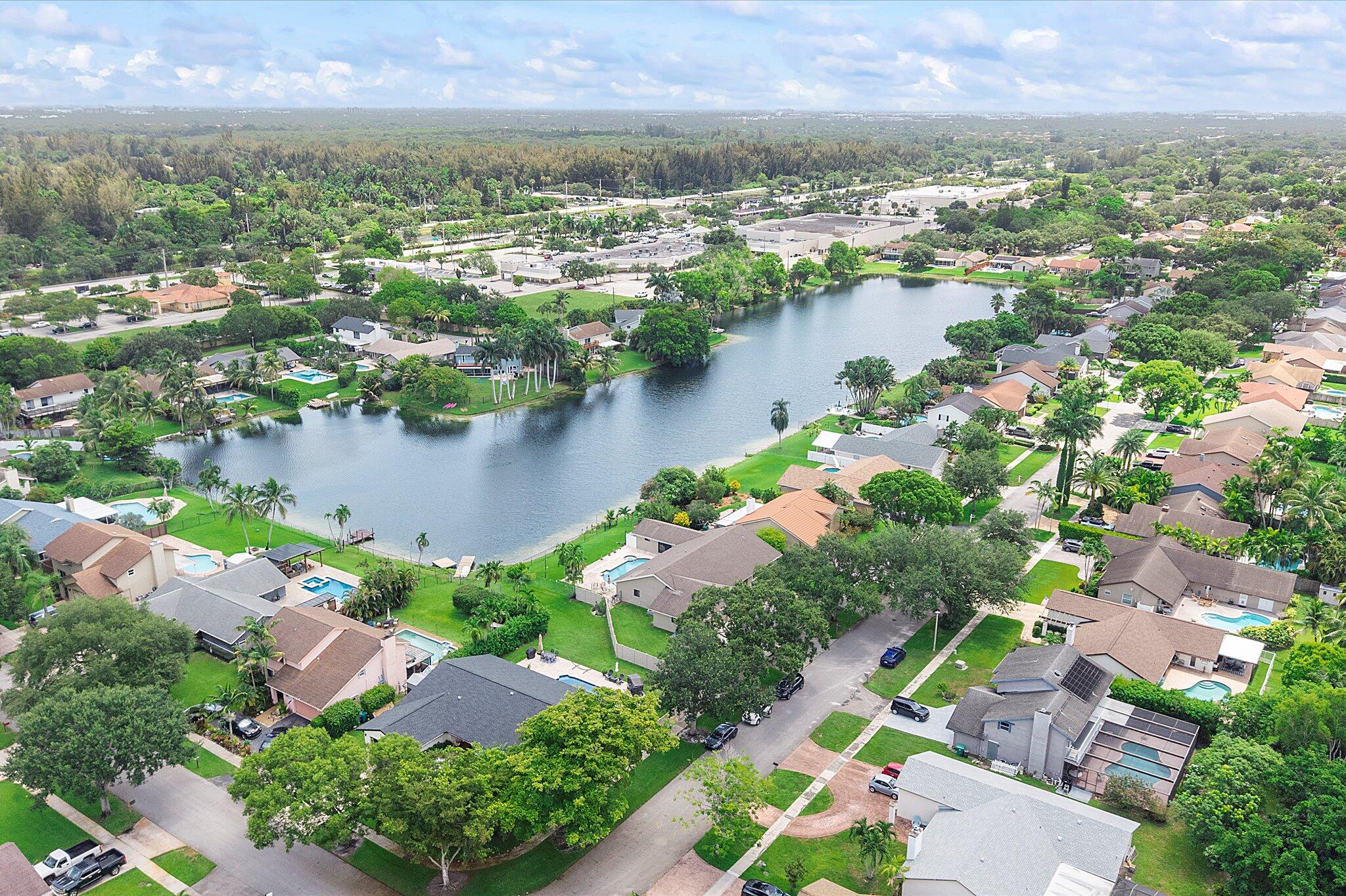 PINE LAKE - Residential