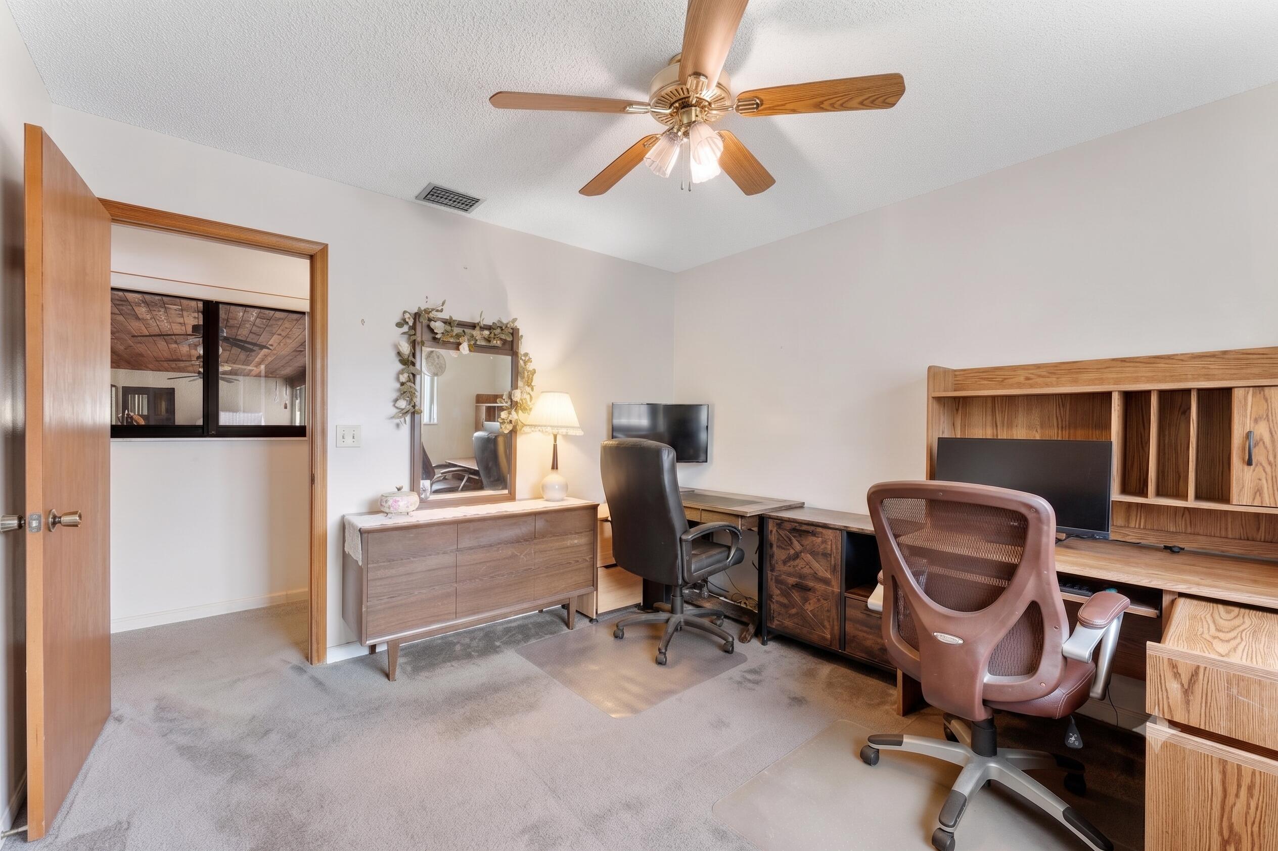 PINE LAKE - Residential