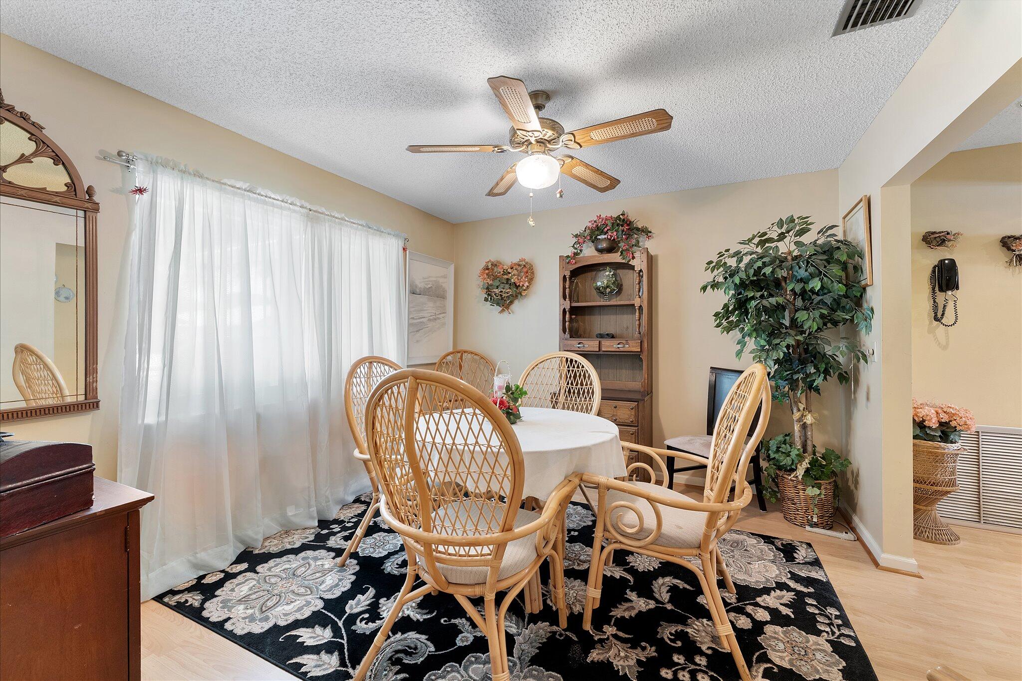 PINE LAKE - Residential