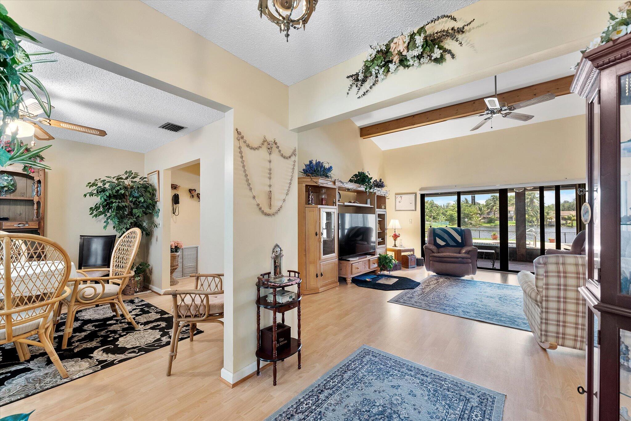 PINE LAKE - Residential
