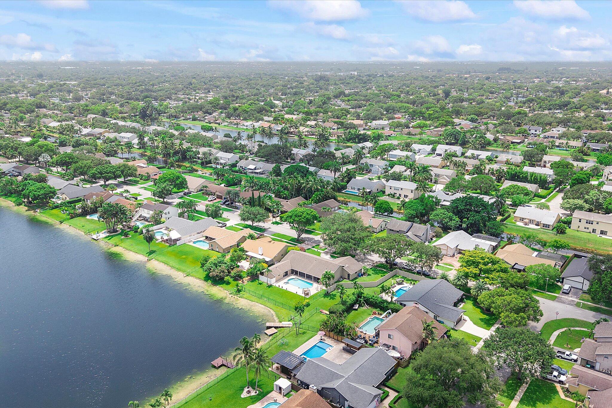 PINE LAKE - Residential
