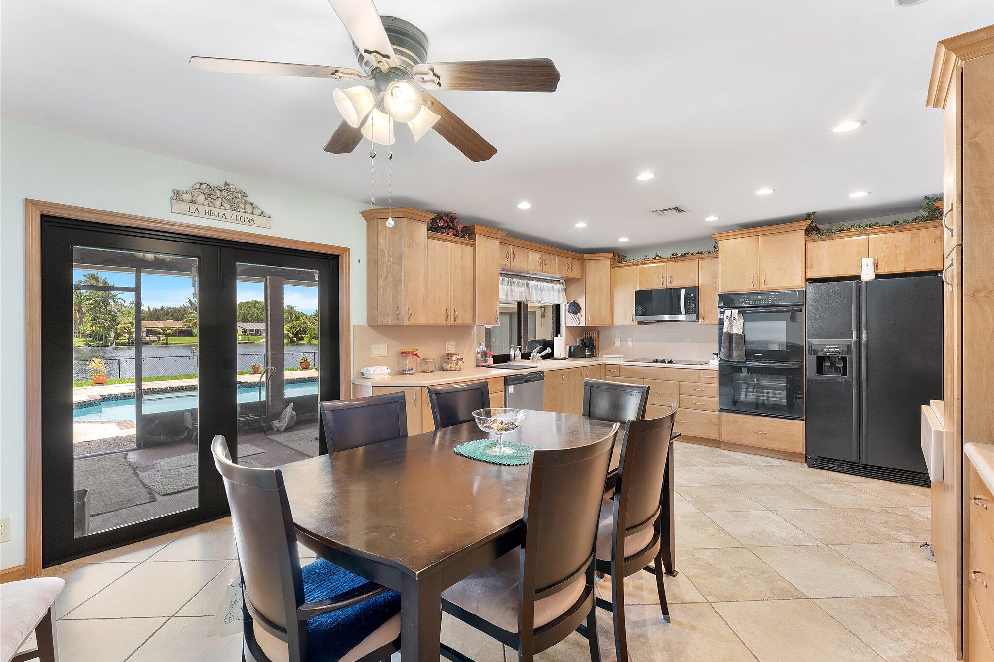 PINE LAKE - Residential